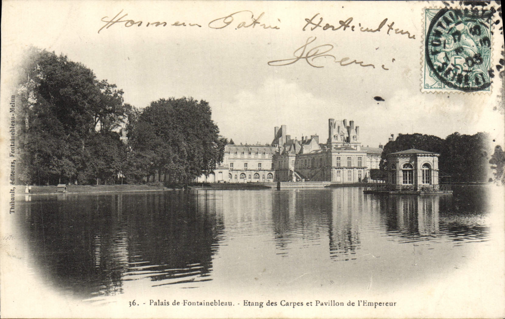 CPA Palais de Fontainebleau Etang des Carpes et Pavillon de L'Empereur