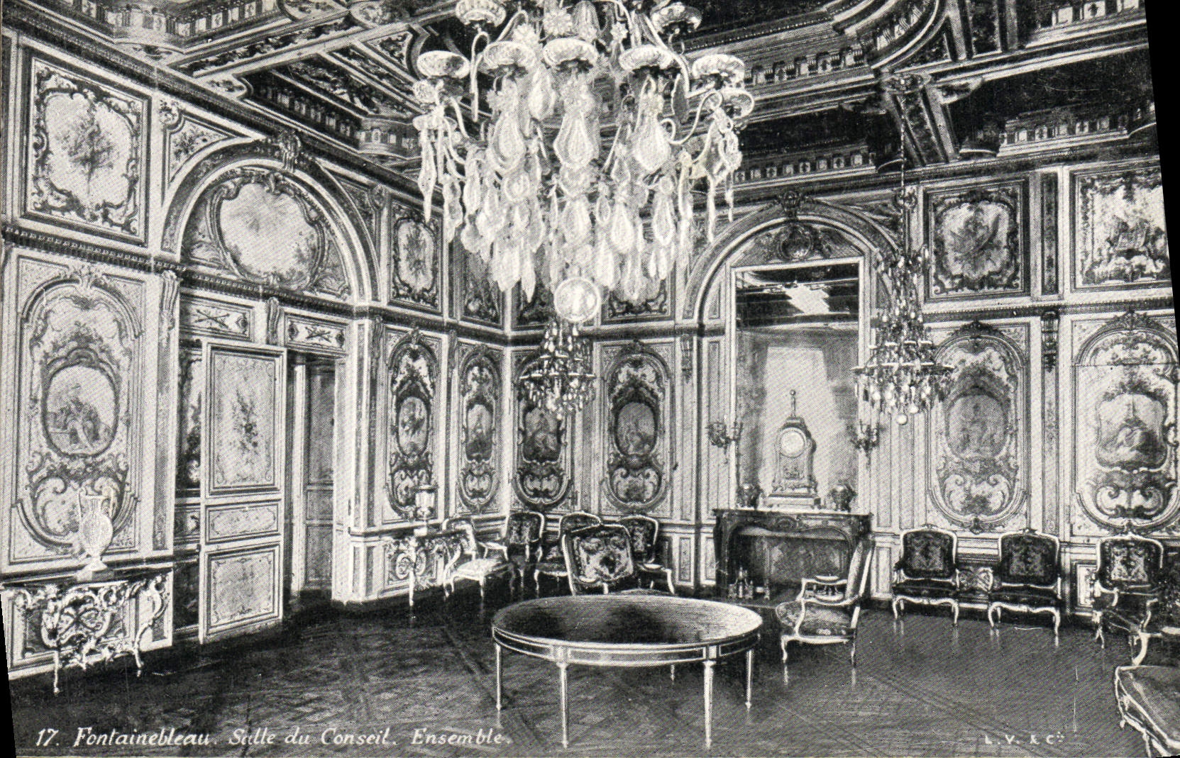 VINTAGE POSTCARD Fontainebleau Room of the Council Together