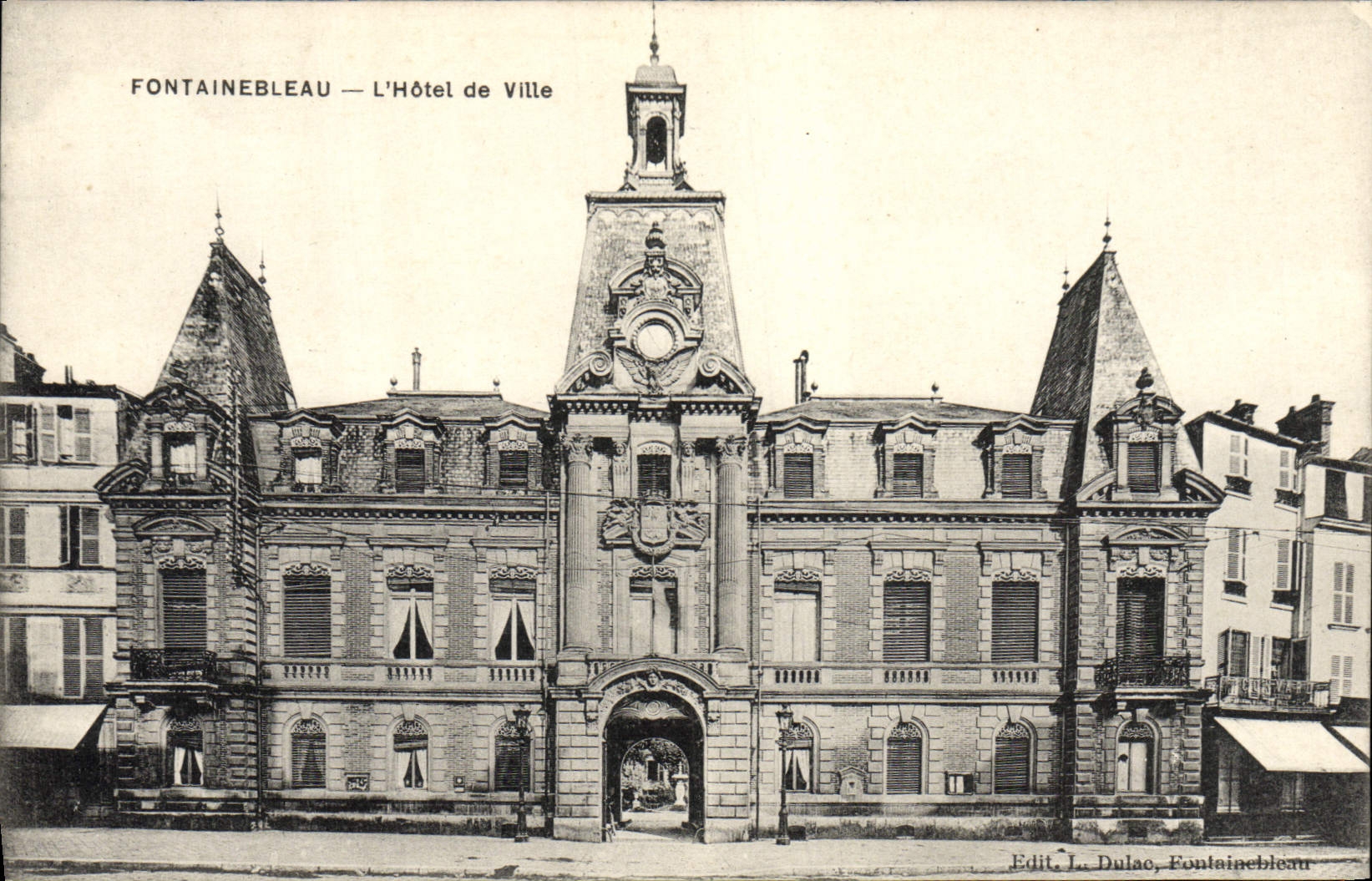 CPA Fontainebleau L'Hotel de Ville