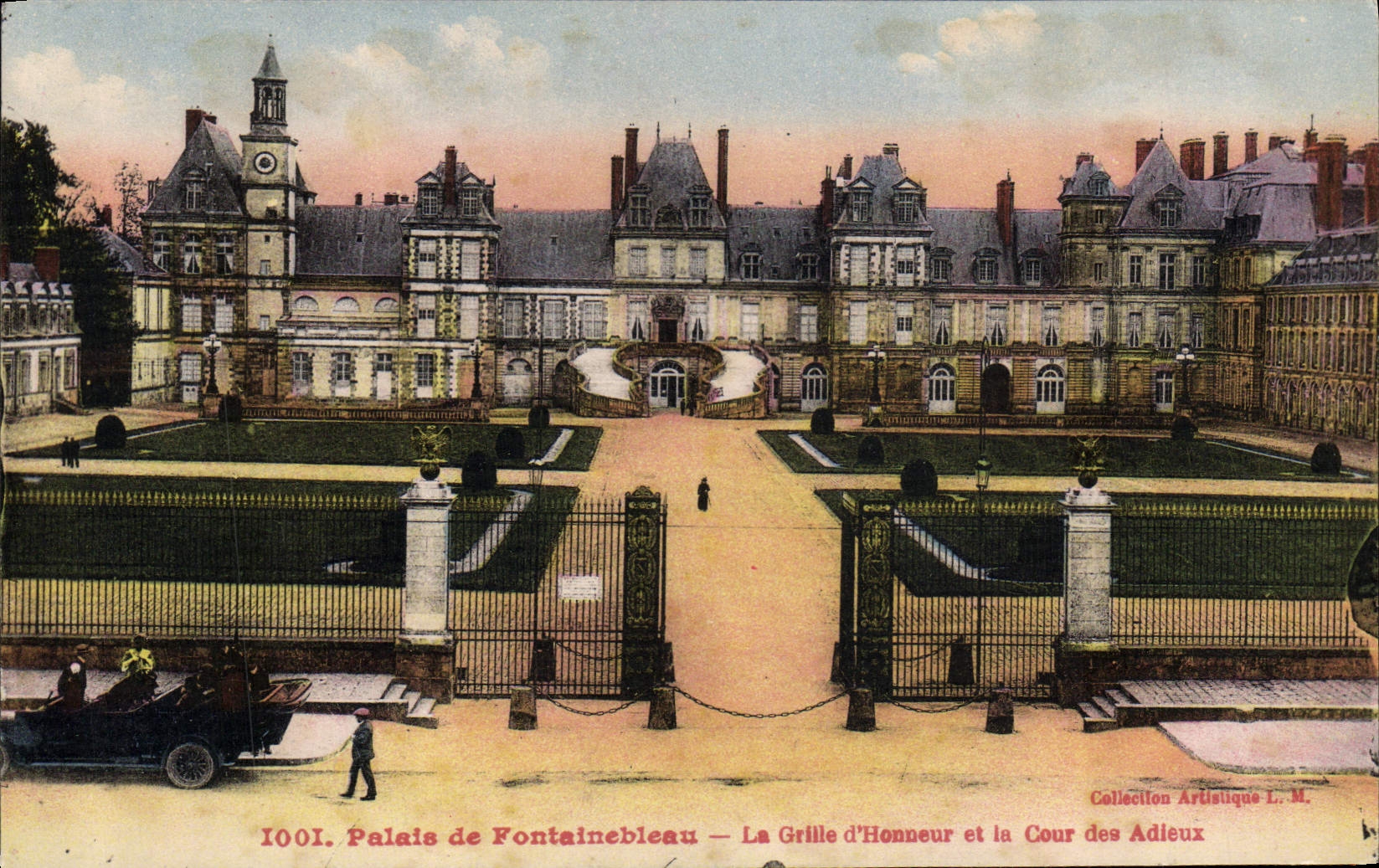 CPA Palais de Fontainebleau La Grille d'Honneur et la Cour des Adieux