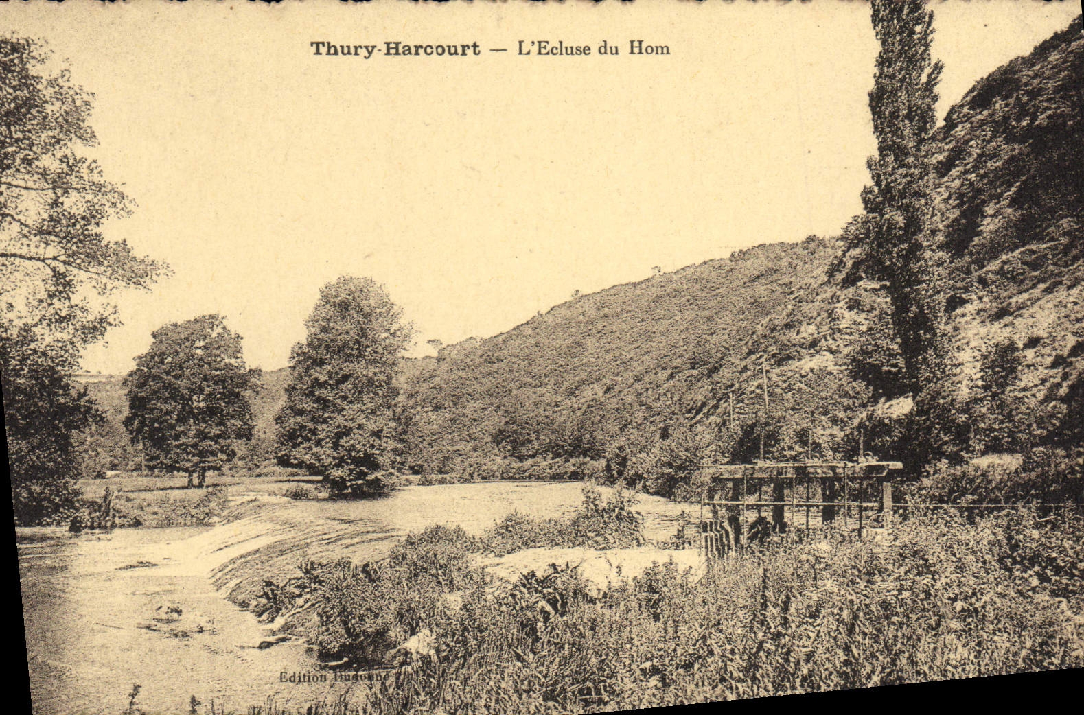 CPA Thury Harcourt L'Ecluse du Hom