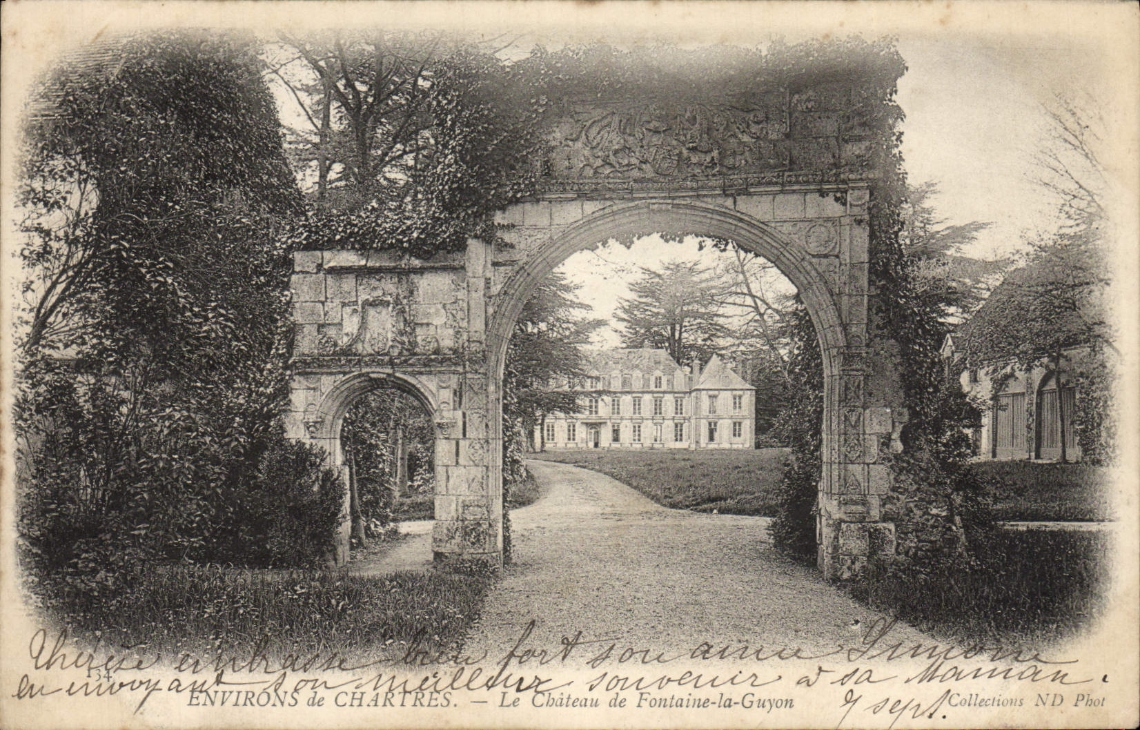 Alrededores de la POSTAL de la VENDIMIA de Chartres el castillo de la fuente Guyon