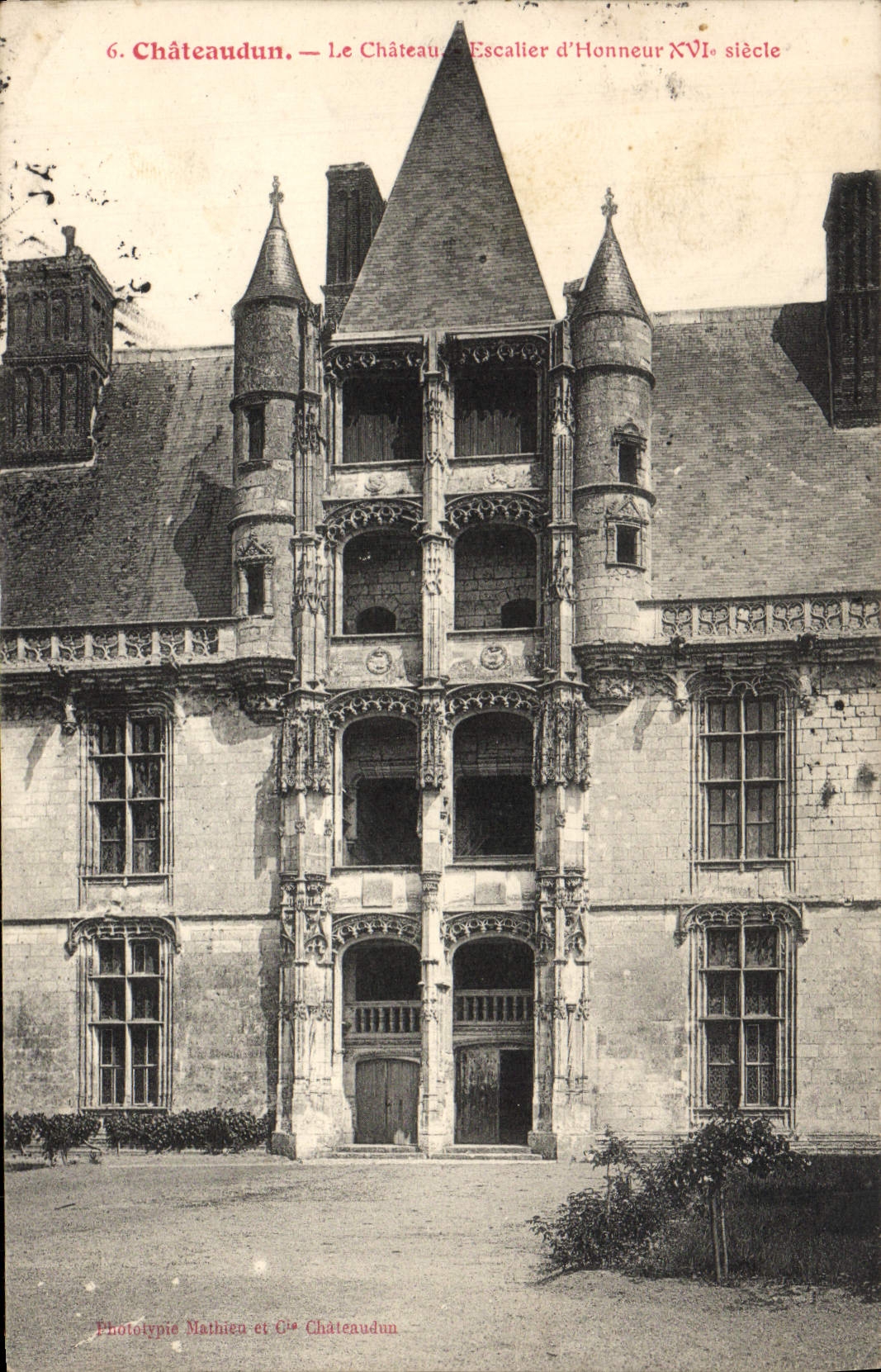 CPA Chateaudun Le Chateau Escalier d'Honneur XVleme
