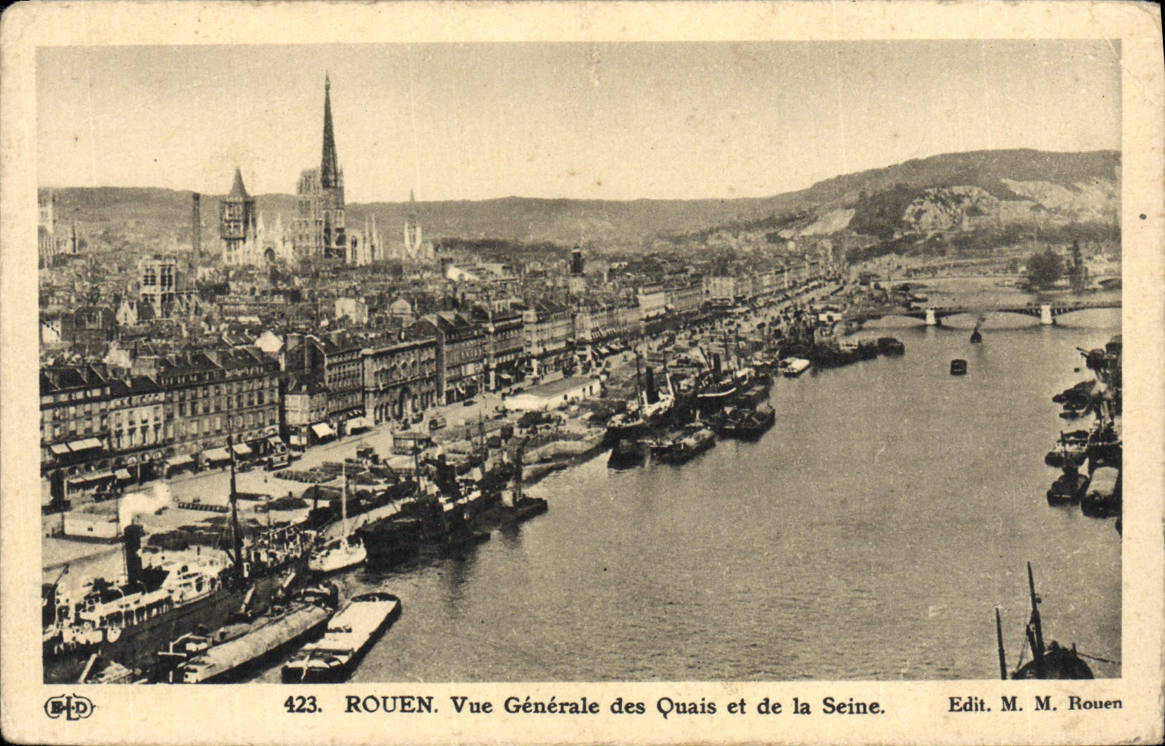 CPA Rouen Vue Generale des Quais et de la Seine 