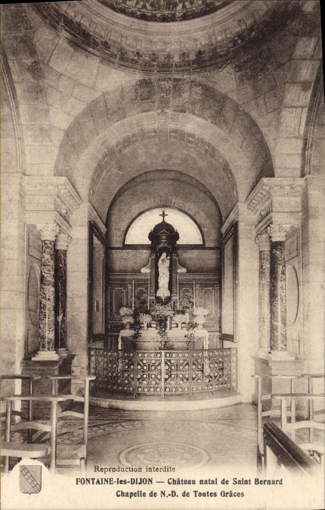 CPA Fontaine les Dijon Chateau Natal de Saint Bernard Chapelle de ND de Toutes Graces