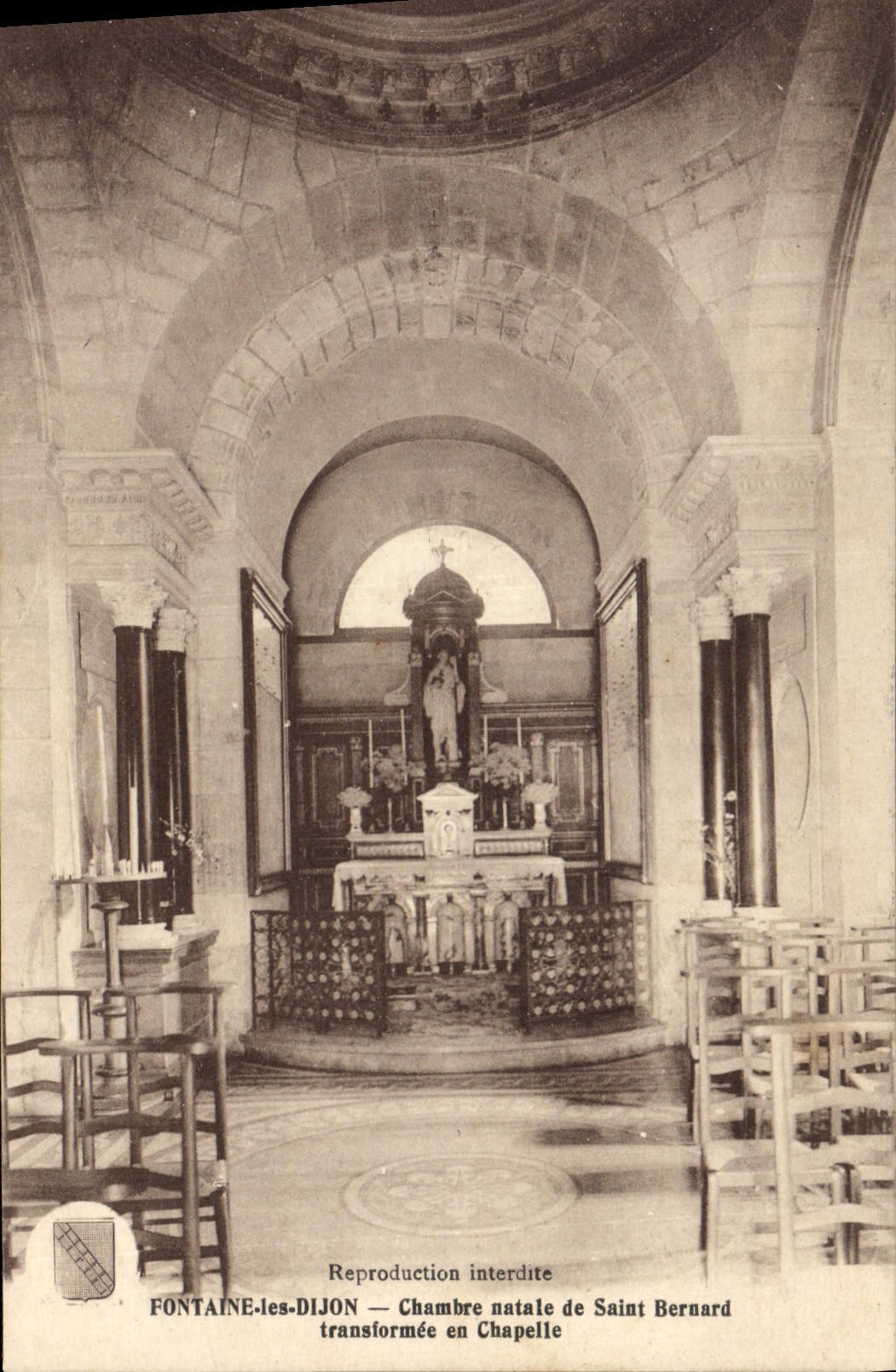 CPA Fontaine les Dijon Chambre Natale de Saint Bernard transformee en chapelle