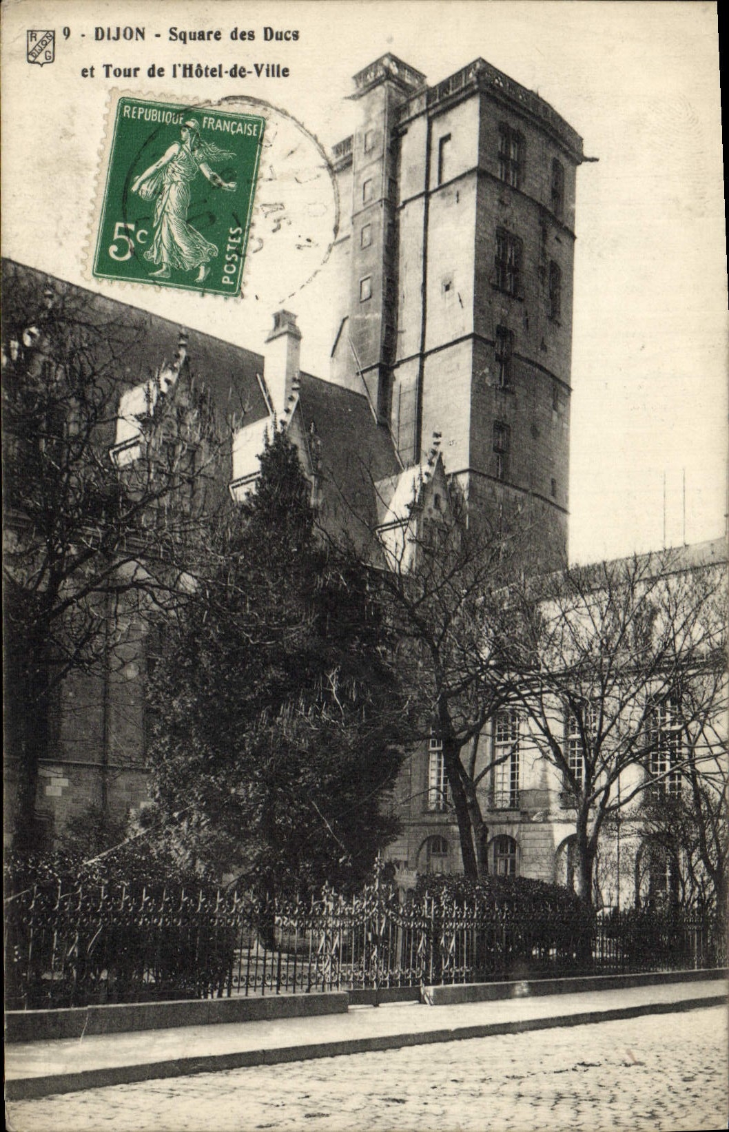 VINTAGE POSTCARD Dijon Public garden of the Dukes and Turn of the Town hall