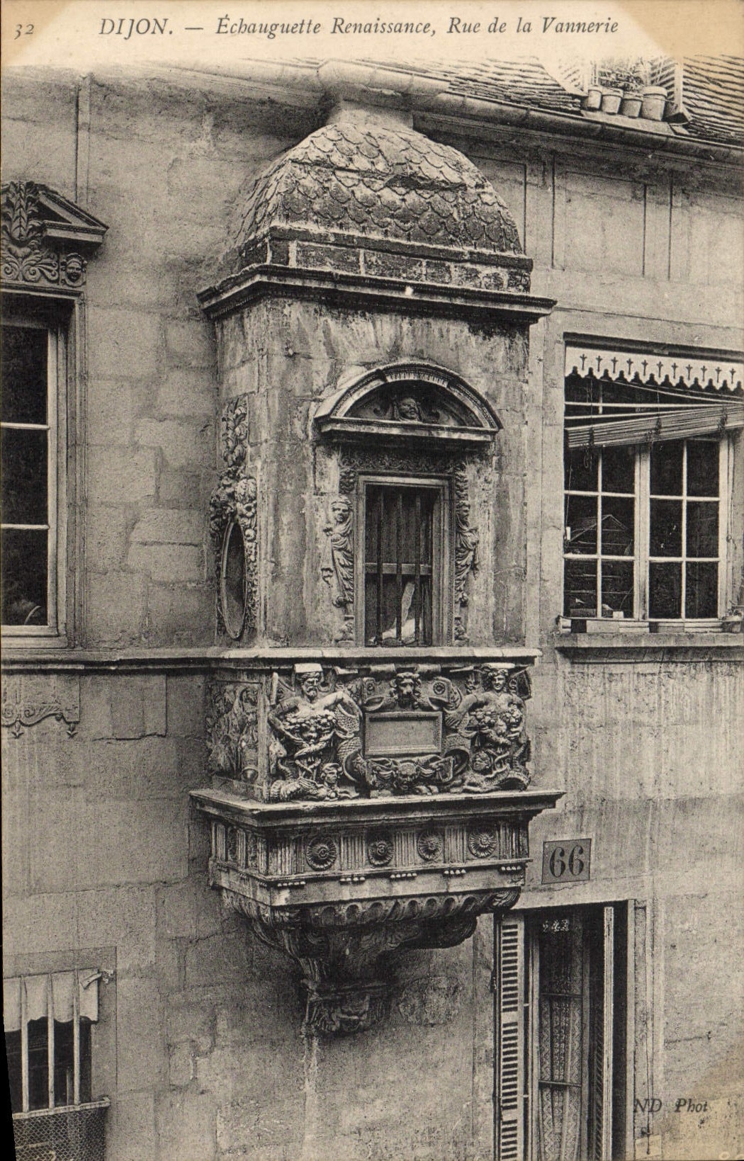 CPA Dijon Echauguette Renaissance Rue de la Vannerie