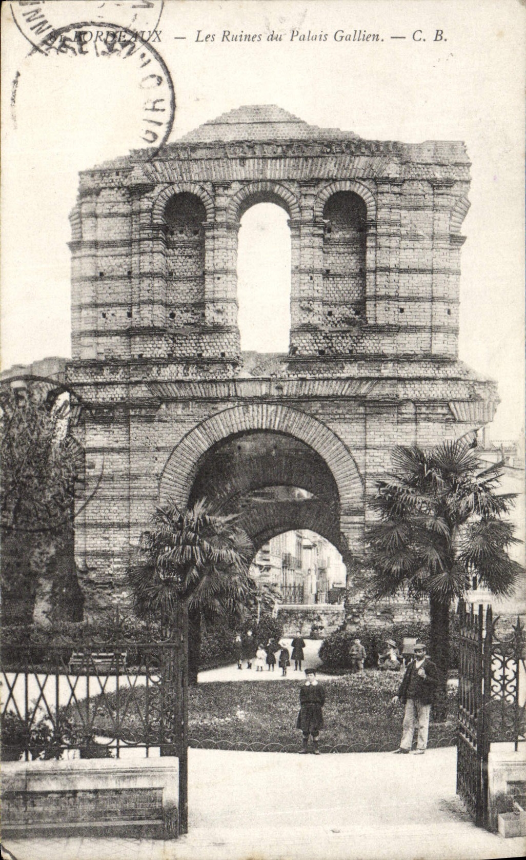 CPA Bordeaux Les Ruines du Palais Gallien