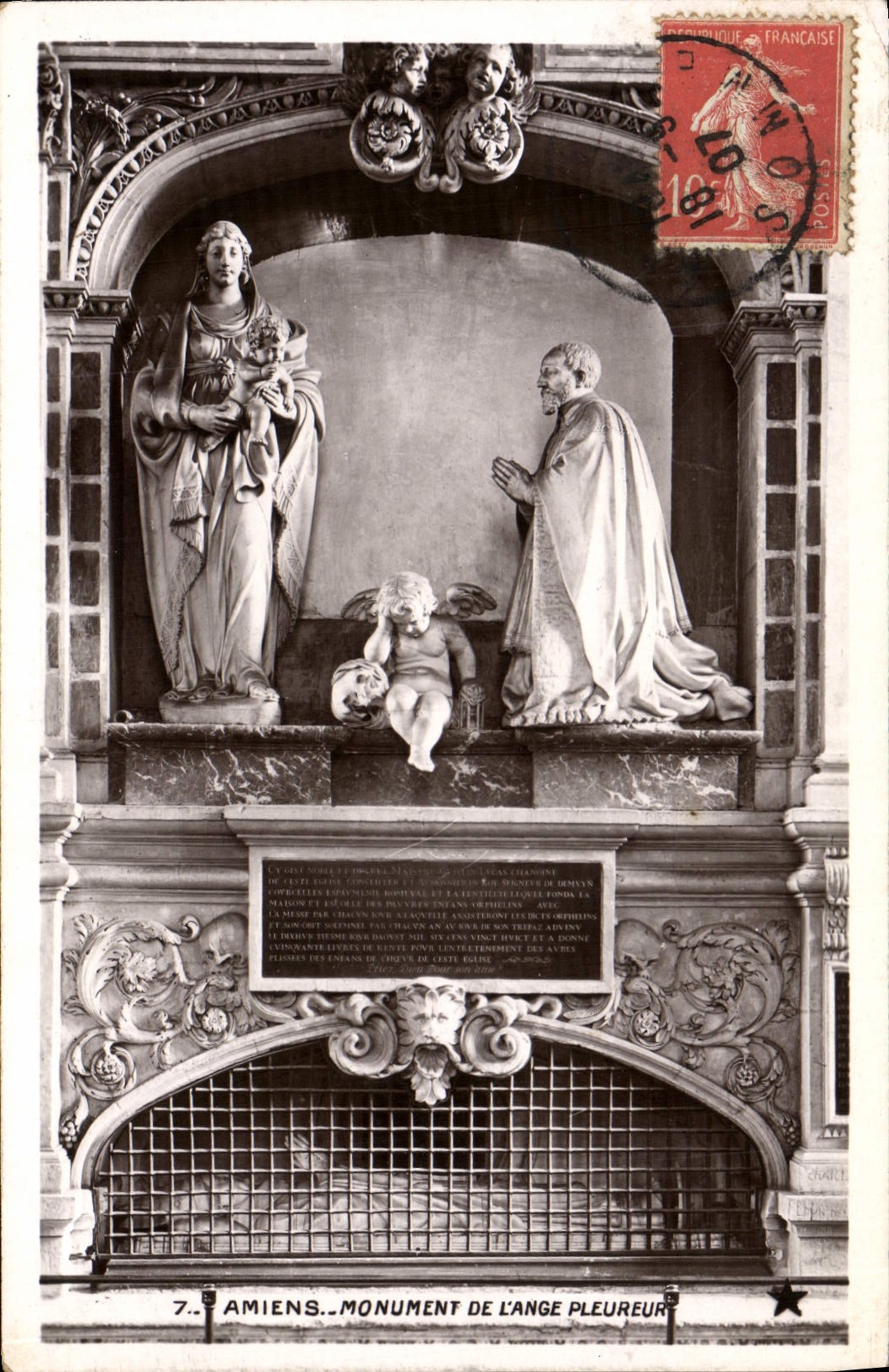 CPA Amiens Monument De L'Ange Pleureur