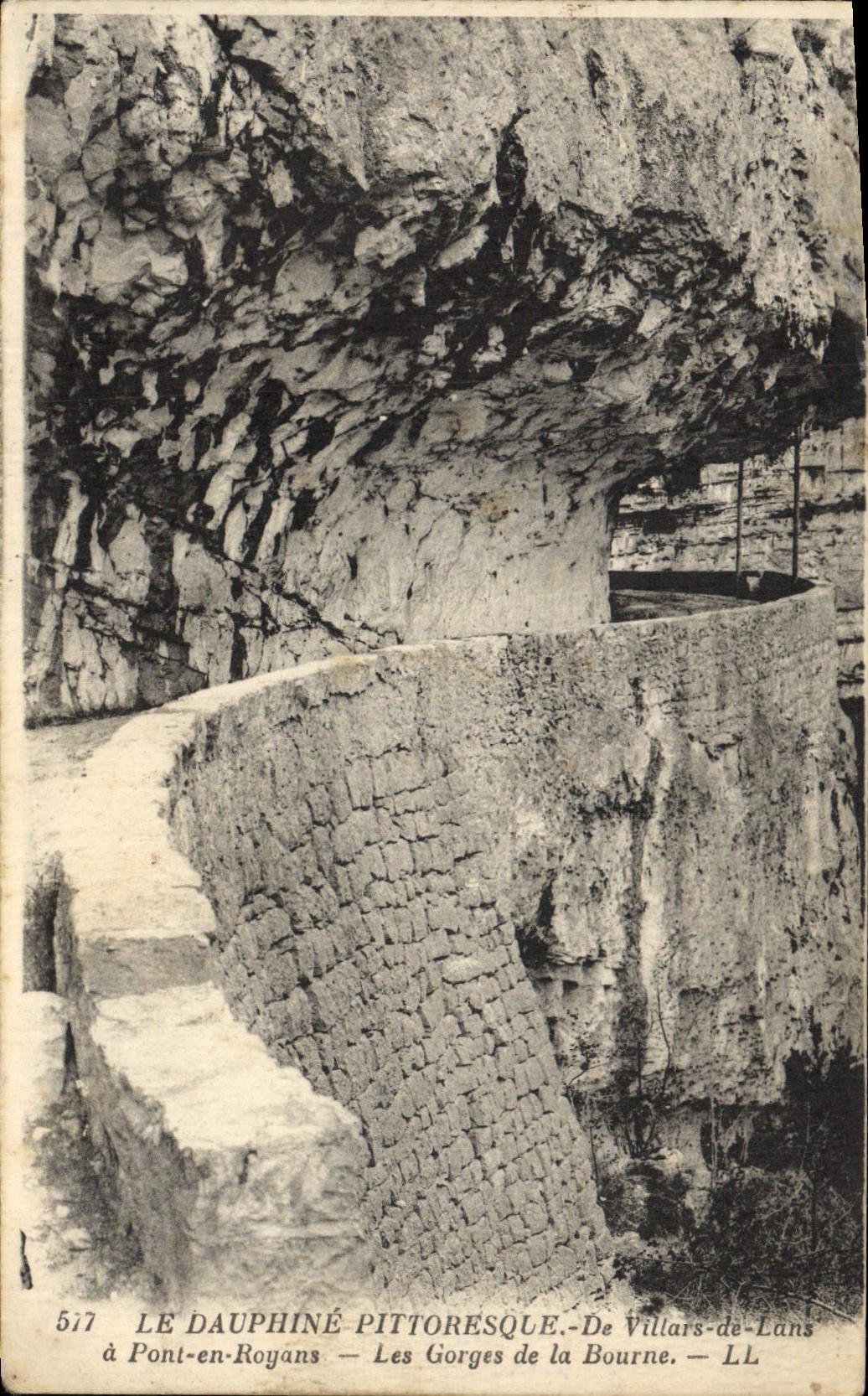 VINTAGE POSTCARD the Dauphine Picturesque one of Villars de Lans has Pont in Royans the throats of Bourne