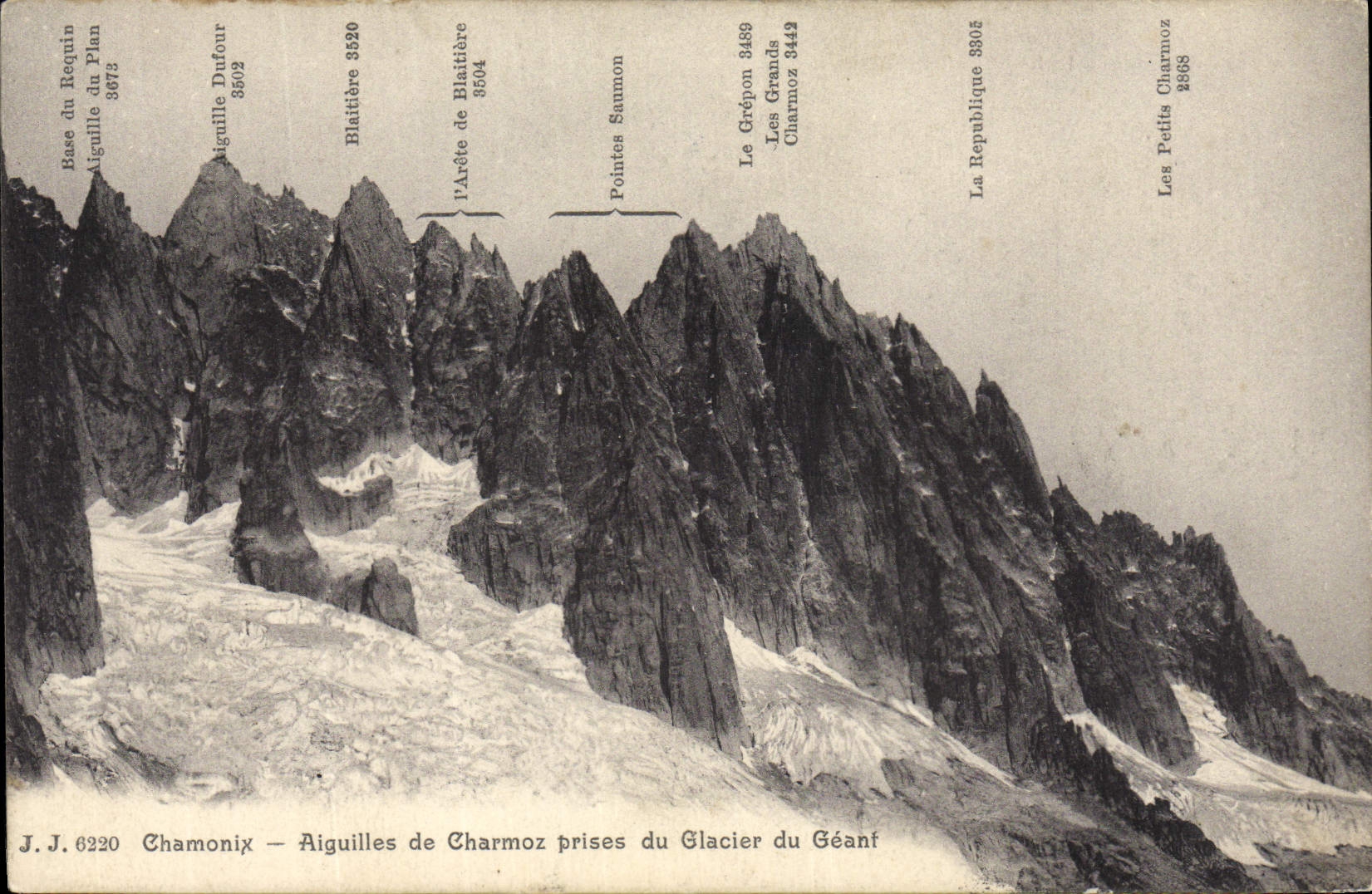 CPA Chamonix Aiguilles de Charmoz Prises du Glacier du Geant