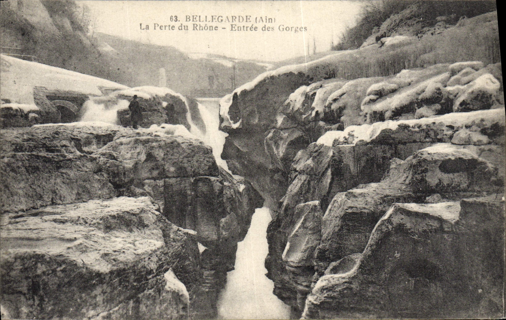 VINTAGE POSTCARD Bellegarde the Loss of the Rhone Entered of the throats