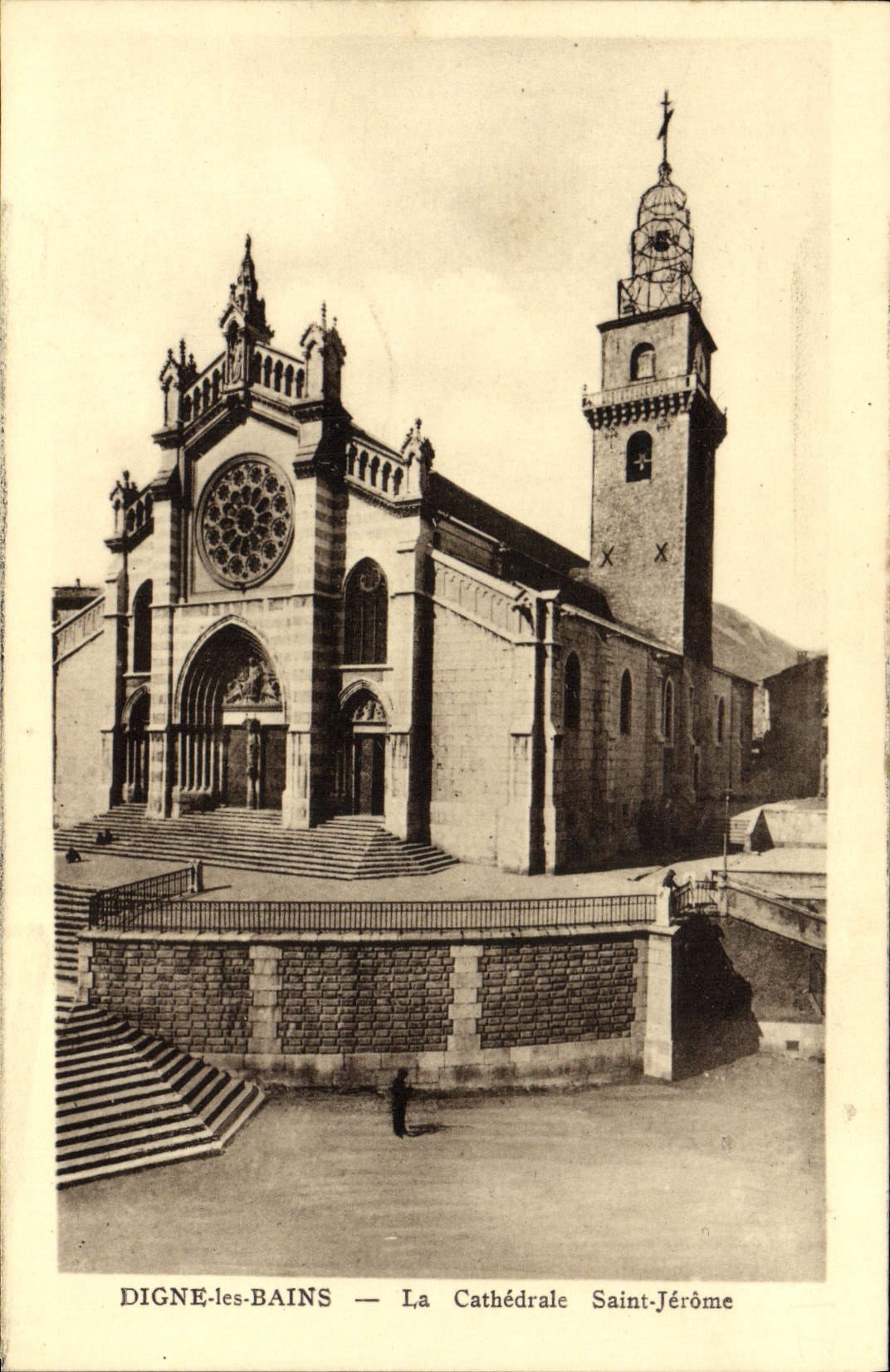 VINTAGE POSTCARD Worthy Les Bains the Cathedral Jerome Saint