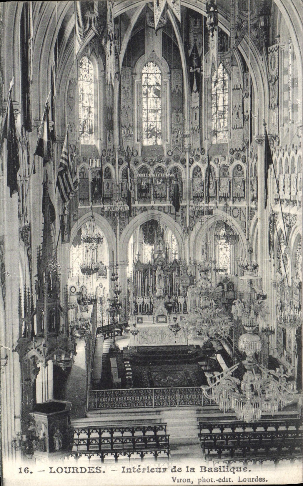 VINTAGE POSTCARD Heavy Interior of the Basilica