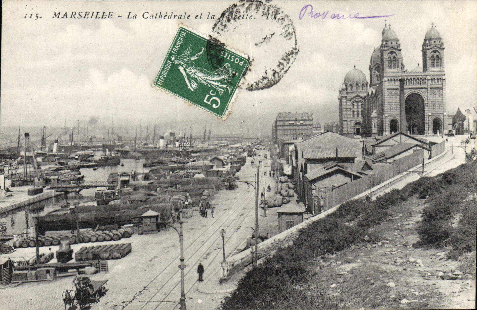 CPA Marseille La Cathedrale et la Joliette 
