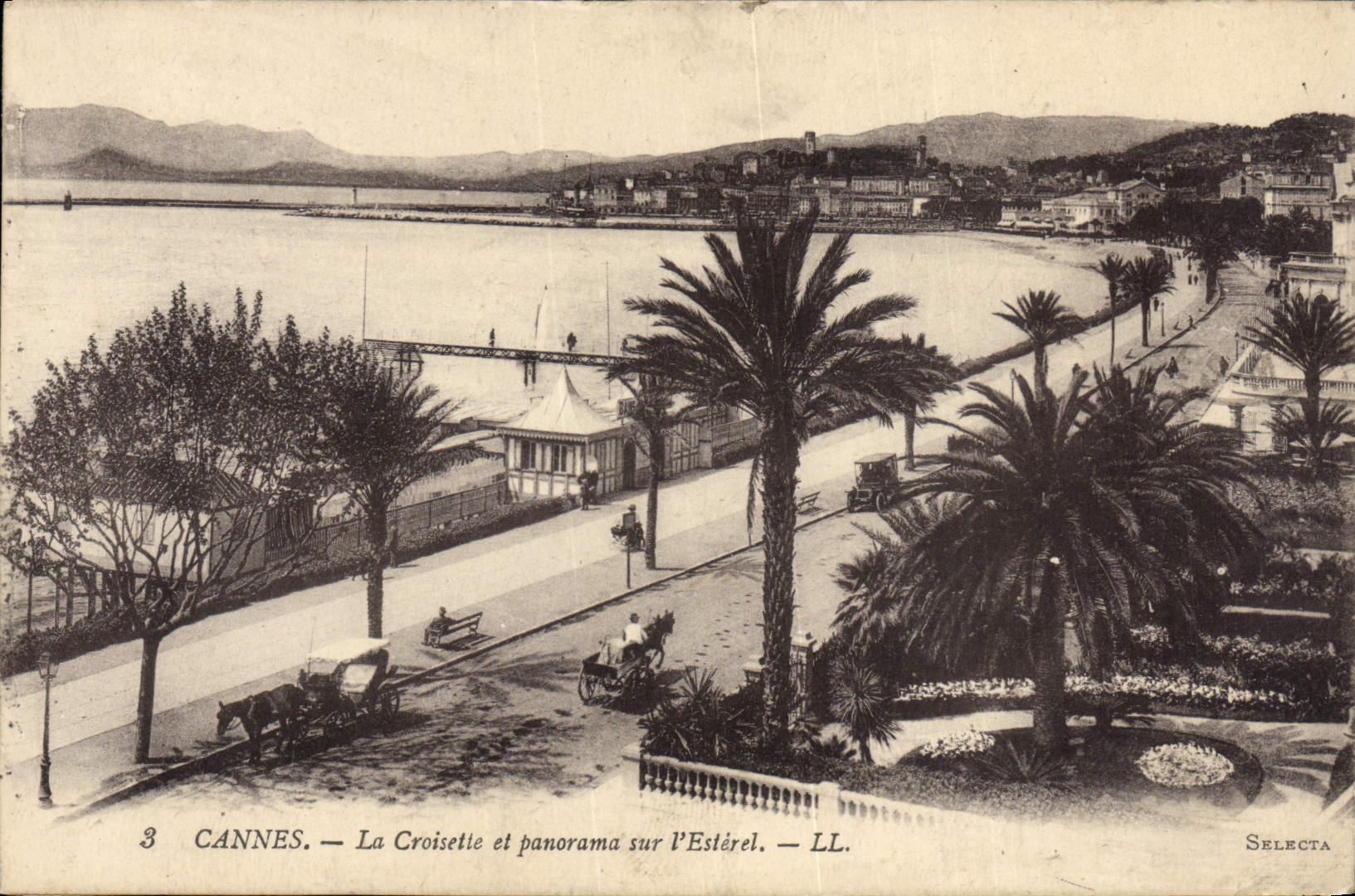 CPA Cannes La Croisette et Panorama sur l'Esterel
