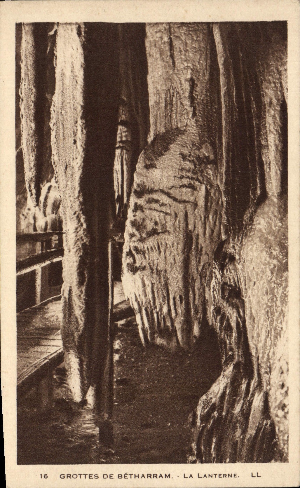 CPA Grottes de Betharram La Lanterne