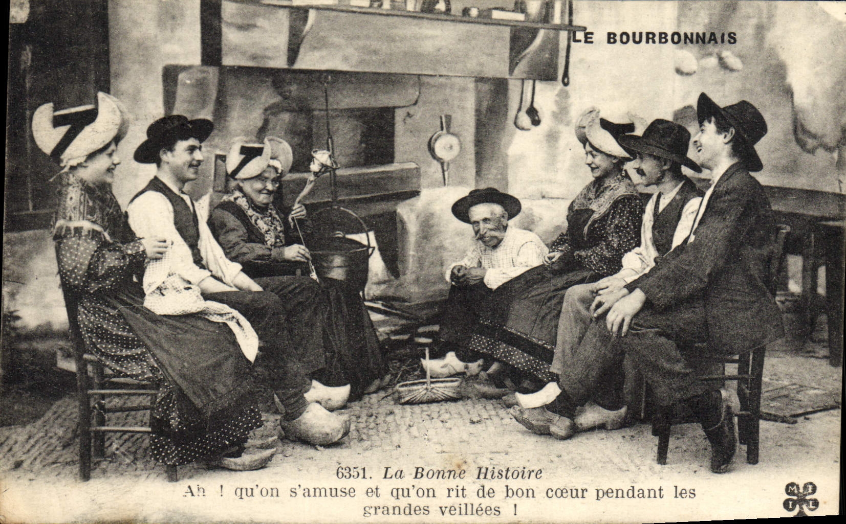 CPA Le Bourbonnais La Bonne Histoire Folklore 