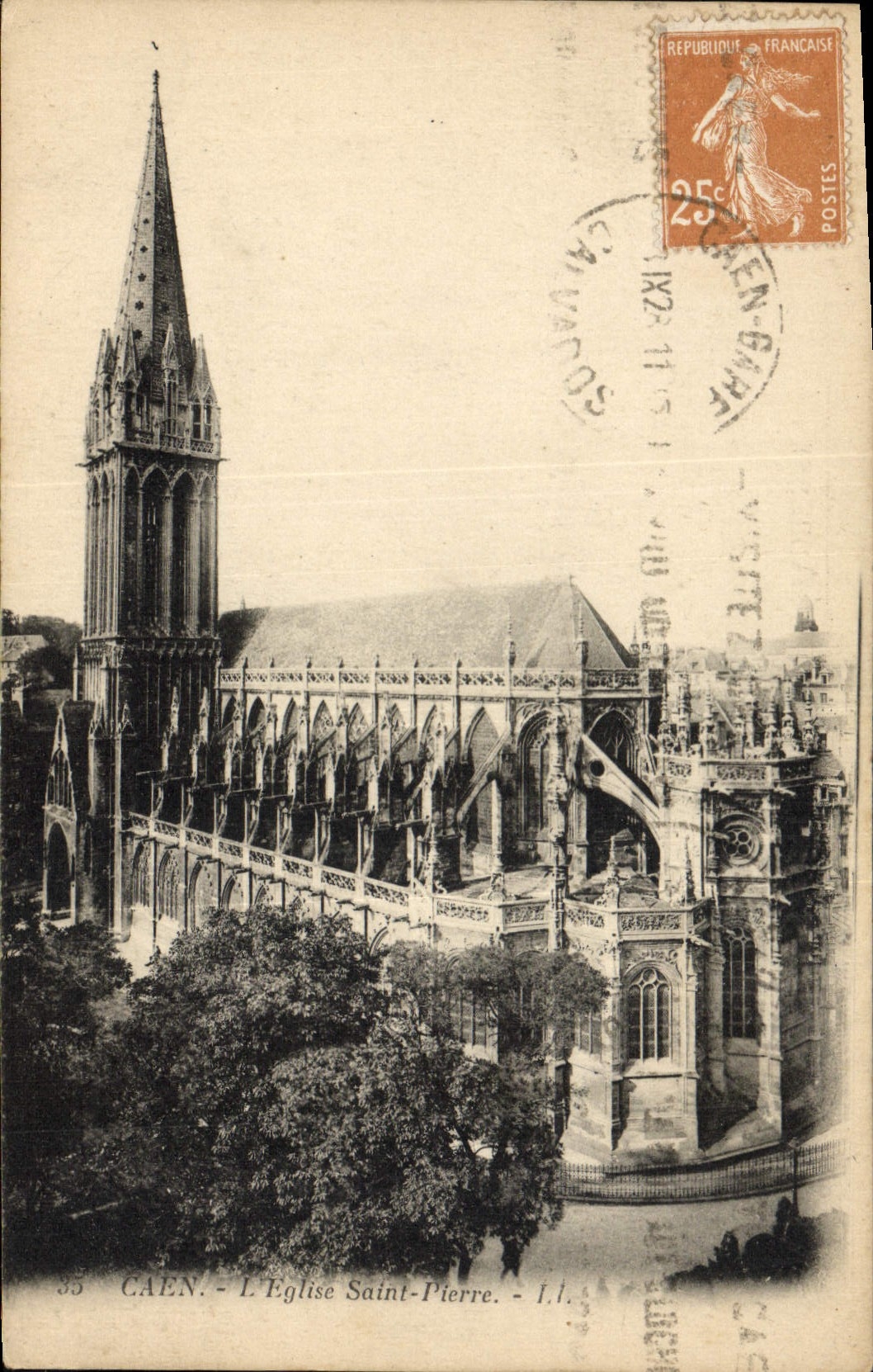 CPA Caen L'Eglise Saint Pierre