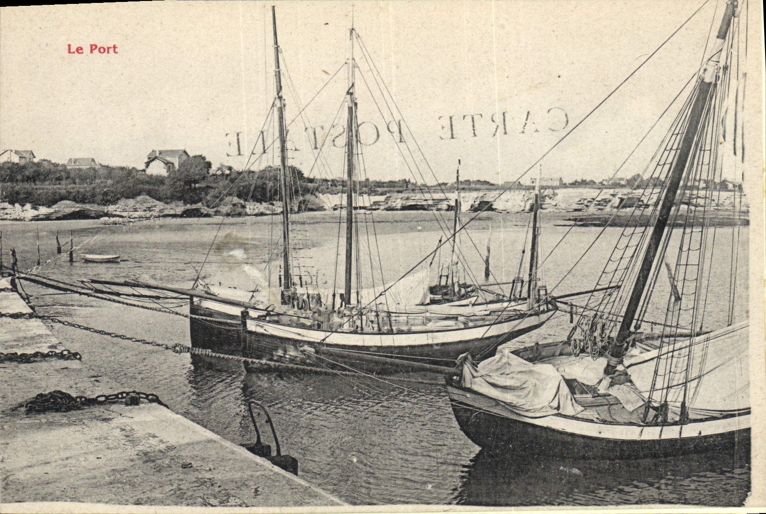 VINTAGE POSTCARD the Port Boats of sin