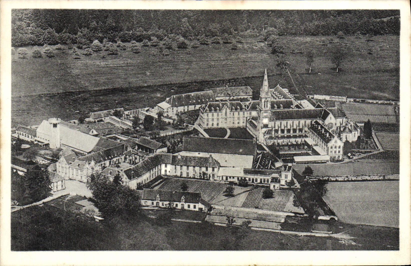 Abadía de Notre Dame de la POSTAL de la VENDIMIA de la puerta de trampa grande vista de la dimensión de Soligny la puerta de trampa