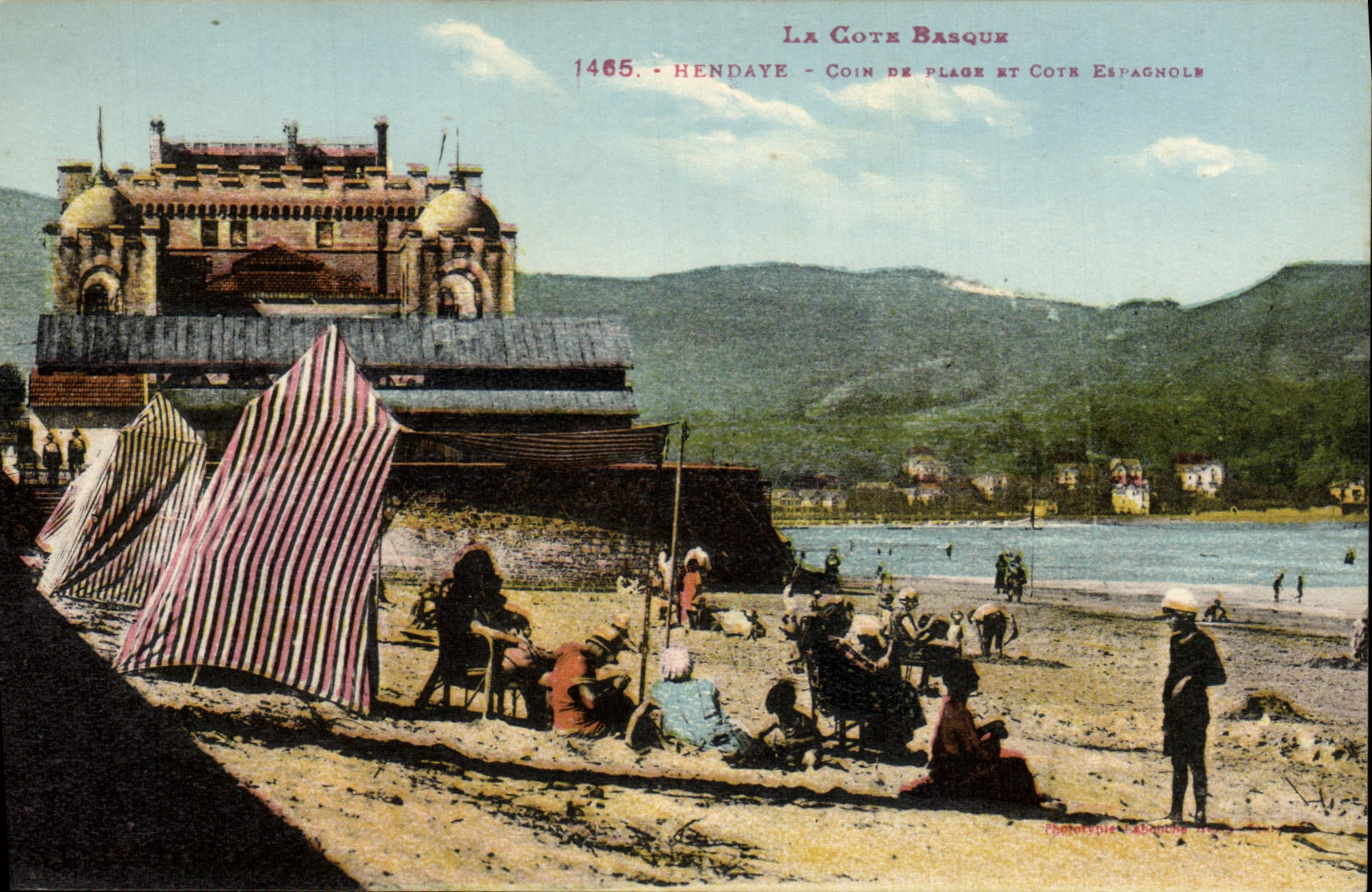 Esquina de Hendaye de la POSTAL de la VENDIMIA del lugar y de la dimensión española