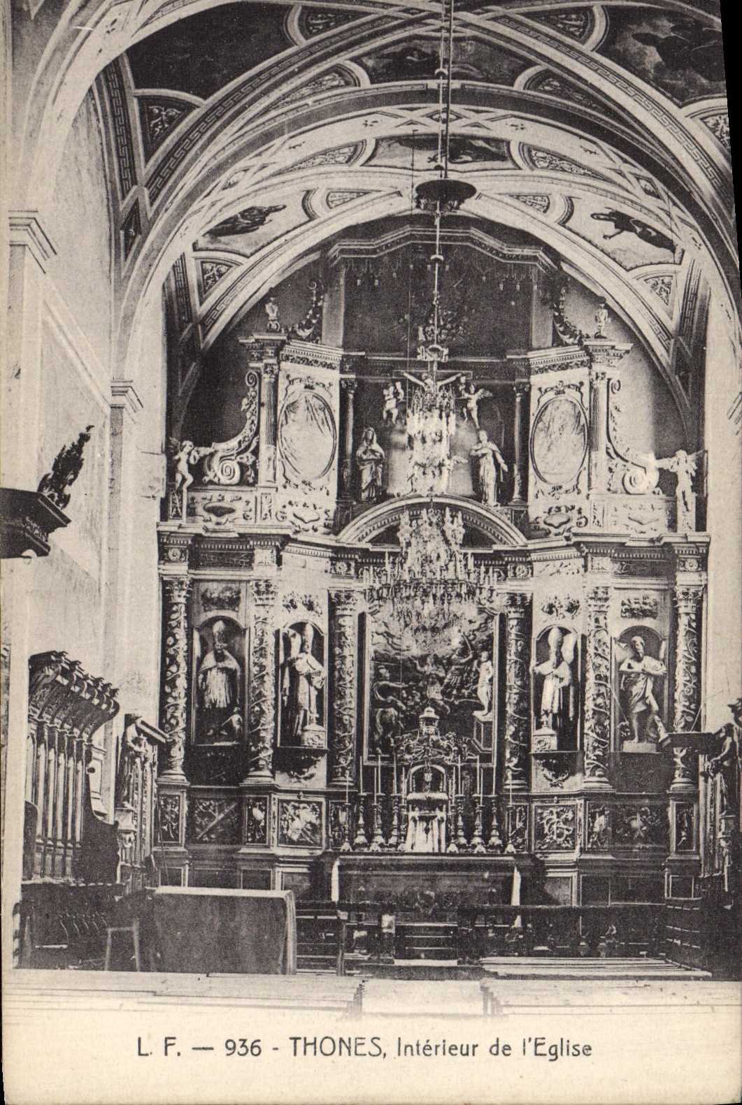 CPA Thones Interieur de l'Eglise 