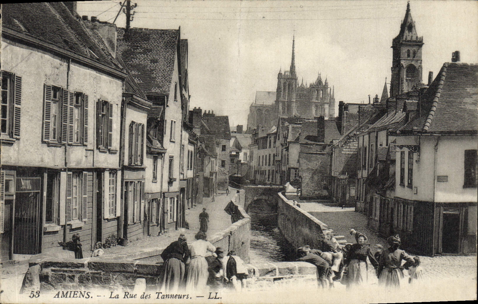 VINTAGE POSTCARD Amiens the Street of the Tanners Women