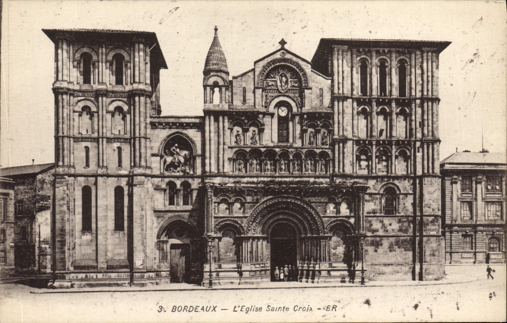 CPA Bordeaux L'Eglise Sainte Croix 