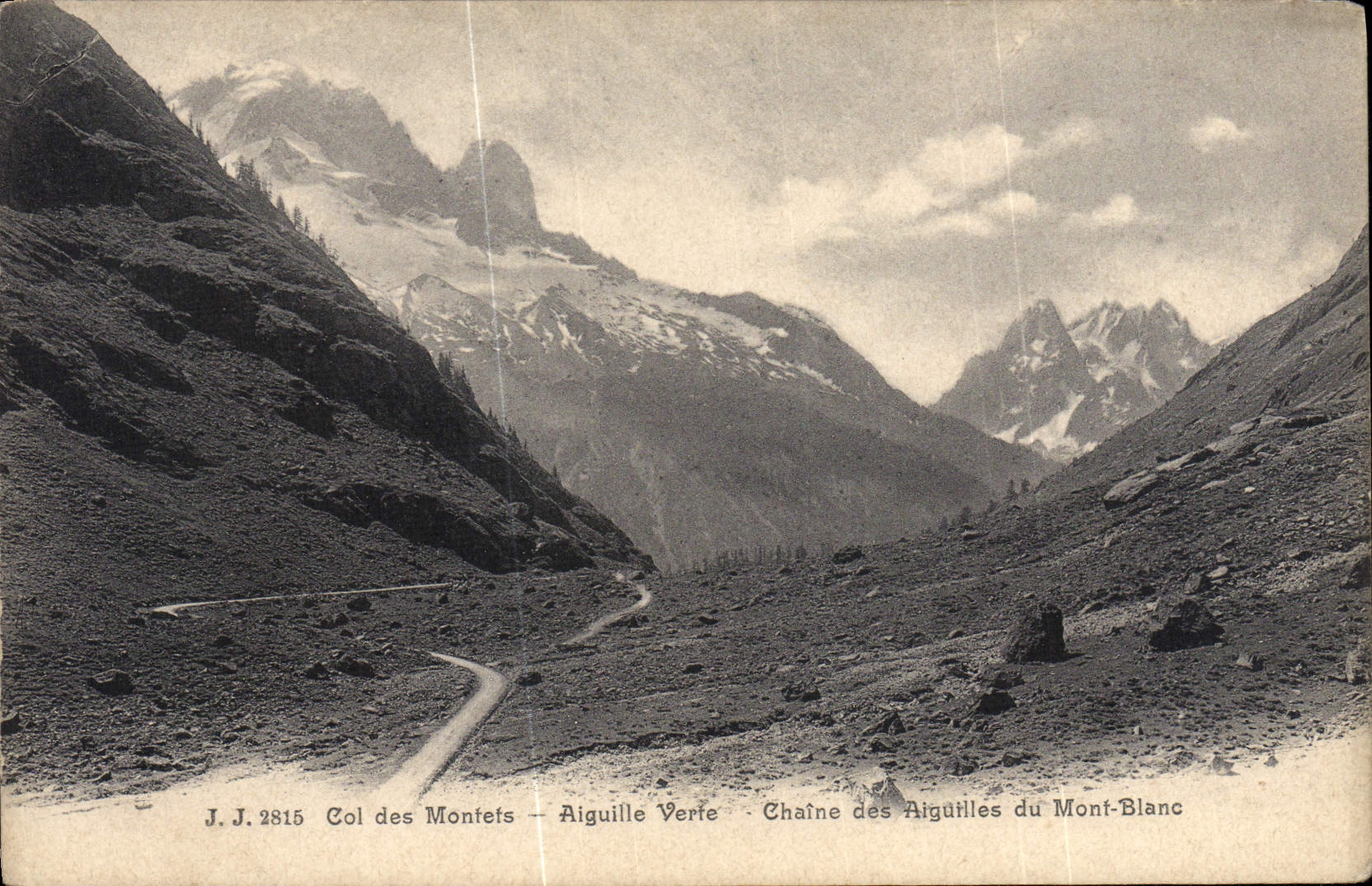 La columna de la POSTAL de la VENDIMIA de la aguja del verde del montaje encadena la aguja de Mont Blanc