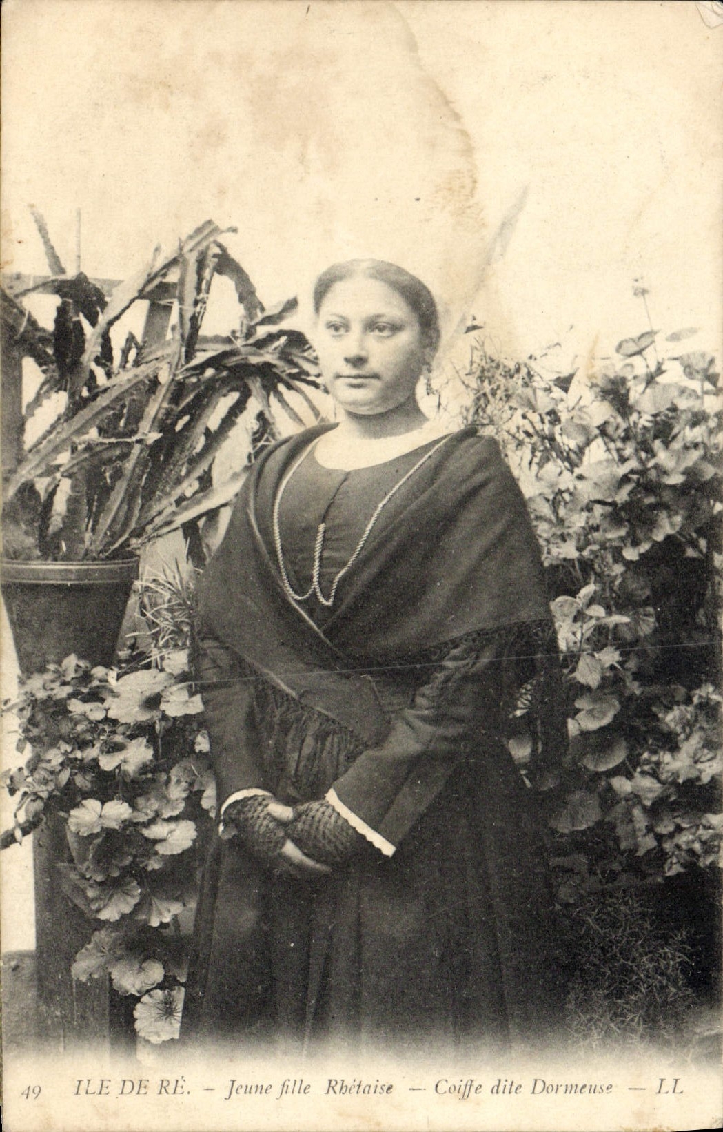 POSTAL de la VENDIMIA con los re casquillos de Rhetaise de la chica joven conocidos como folklore del dormeuse