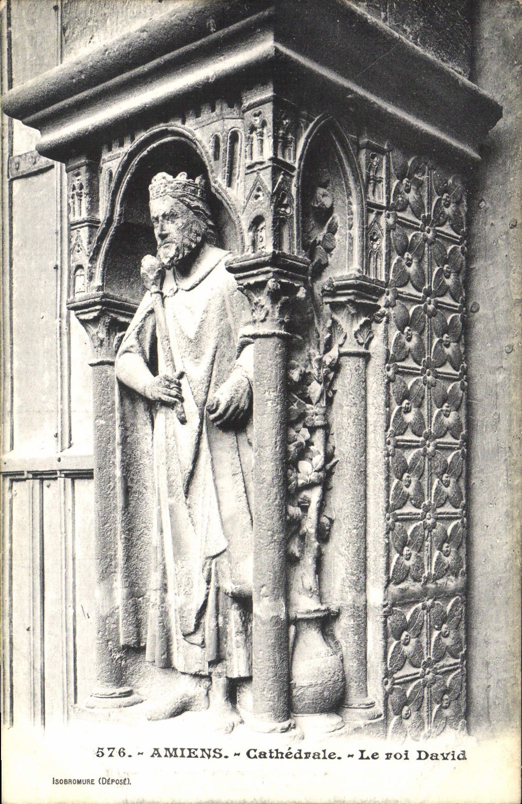 VINTAGE POSTCARD Amiens Cathedral king David