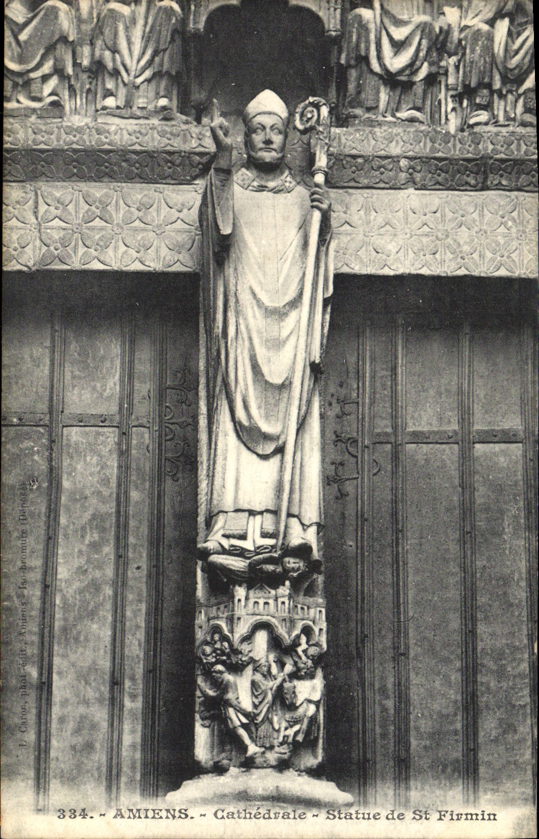 CPA Amiens Cathedrale Statue de St Firmin