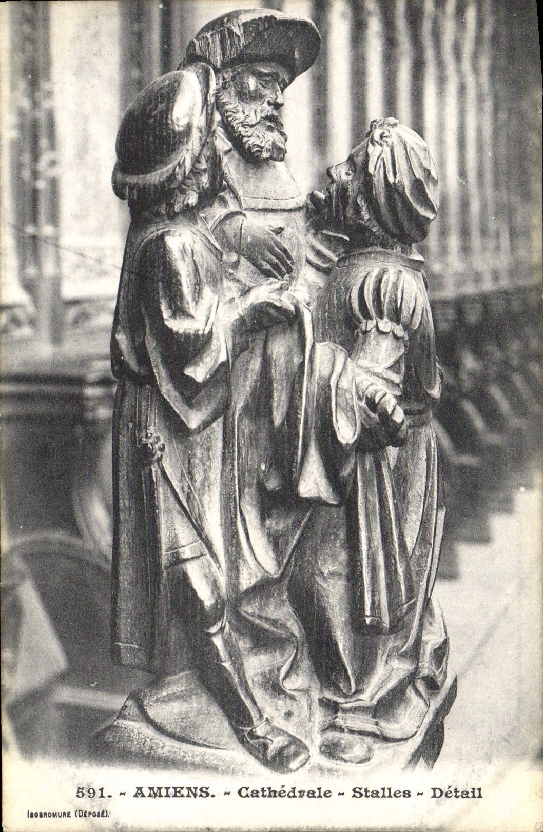 VINTAGE POSTCARD Amiens Cathedral Stalls Detail