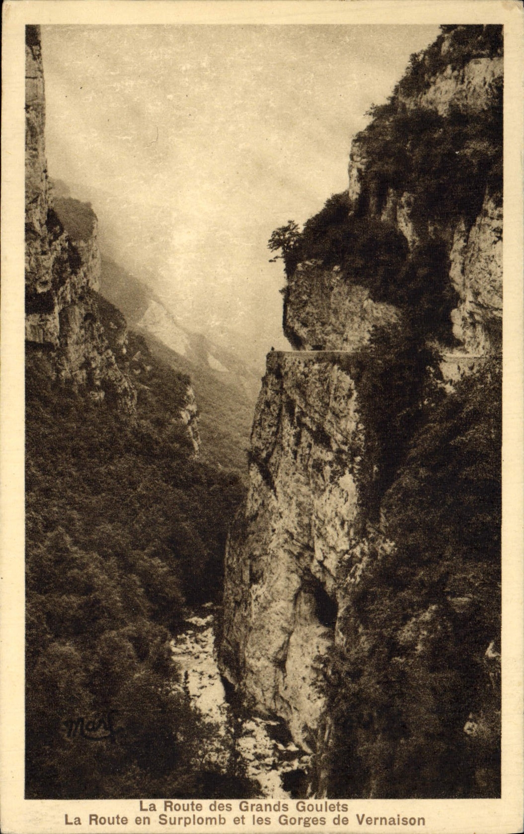 VINTAGE POSTCARD the Road of the Great Narrow parts the road in overhang and throats of Vernaison