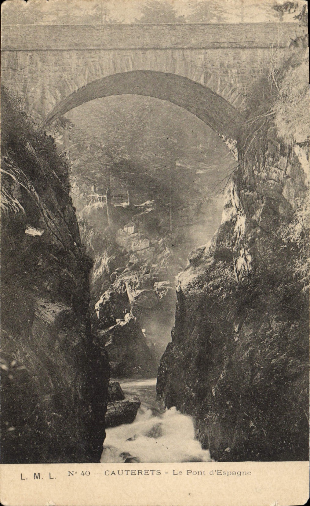 CPA Cauterets Le pont d'Espagne 