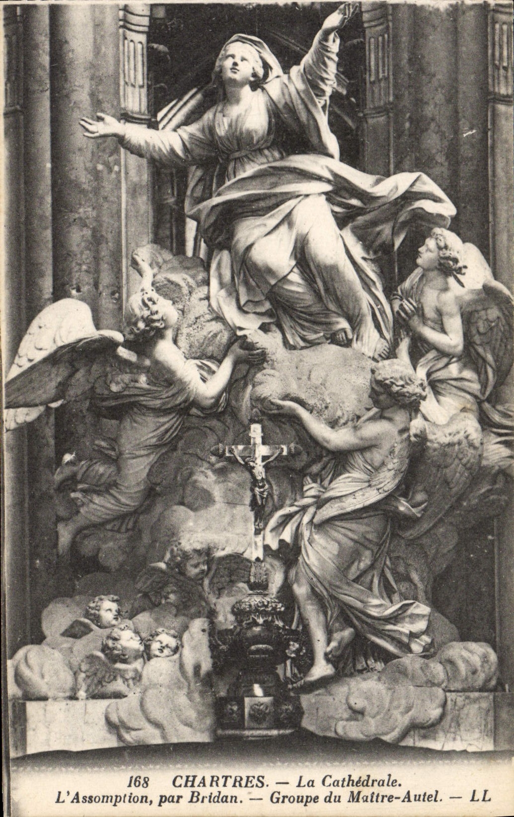 CPA Chartres La Carhedrale L'Assomption par Bridan Groupe du maitre autel