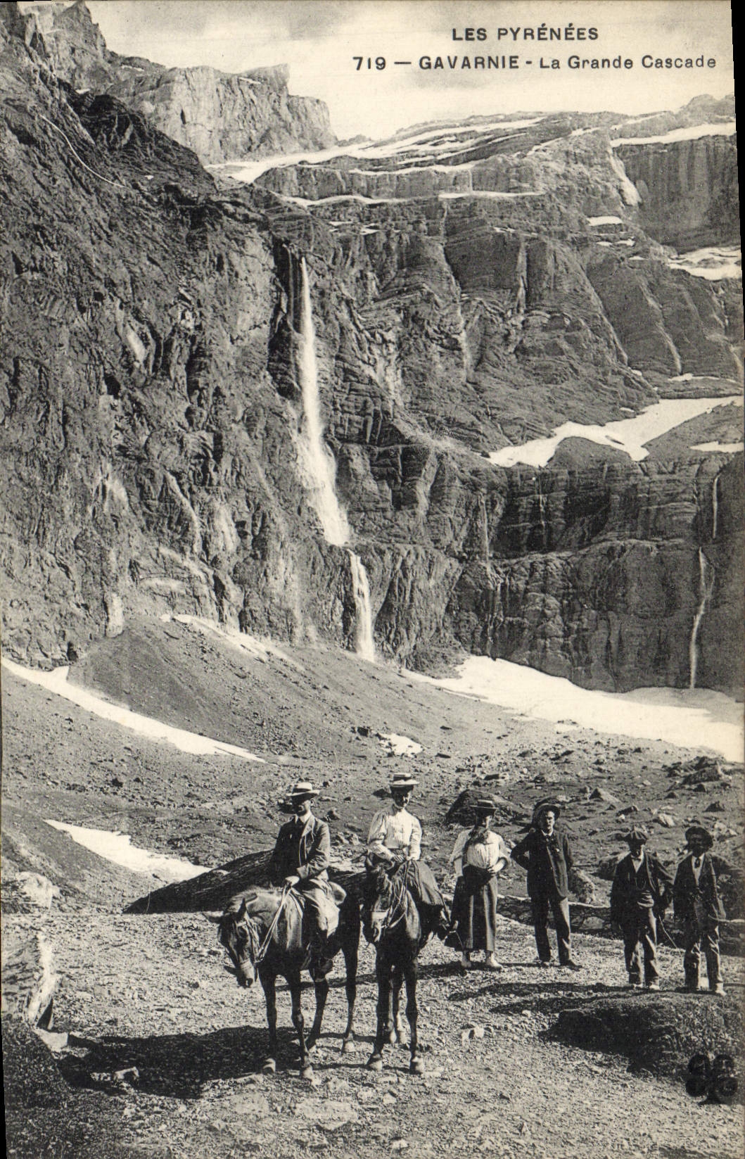 VINTAGE POSTCARD Gavarnie the Large Cascade Horses