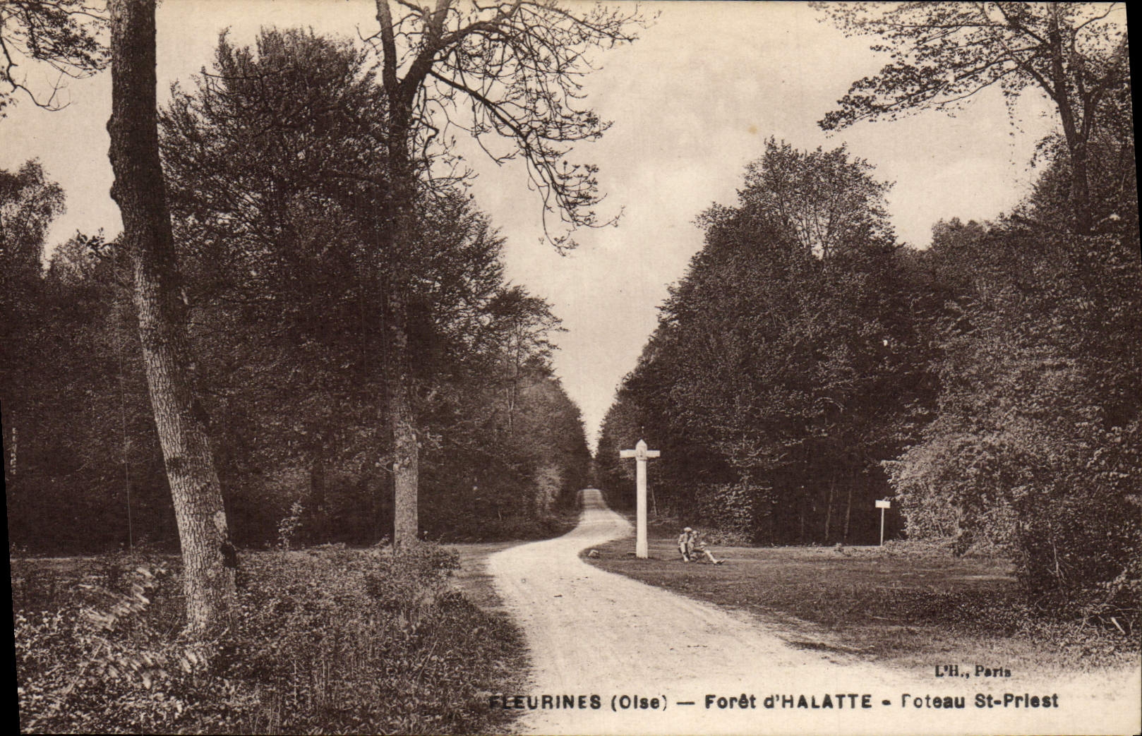 Taladro de Fluerines de la POSTAL de la VENDIMIA del sacerdote del St del poste de Halatte