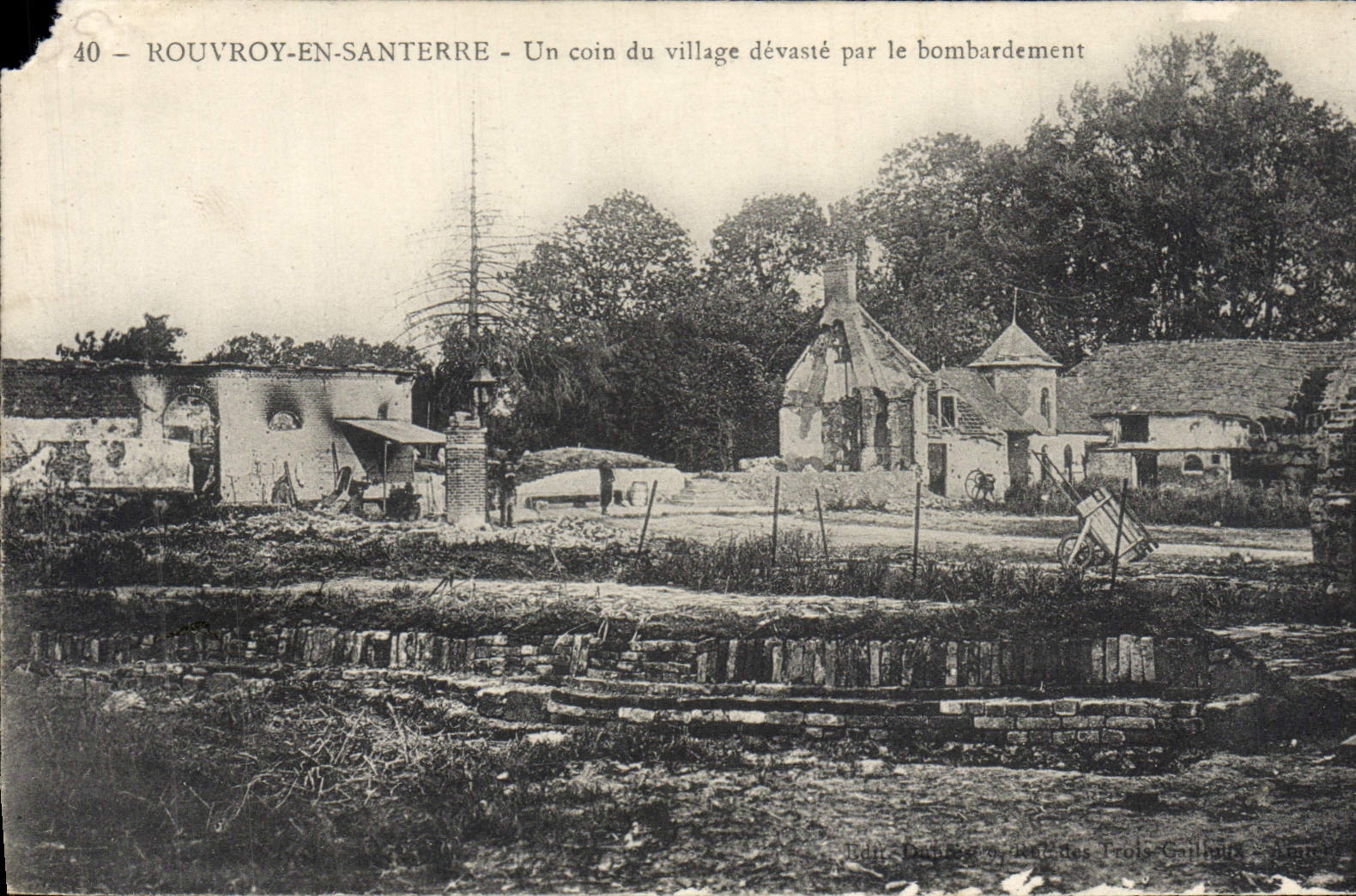 VINTAGE POSTCARD Rouvroy In Santerre a Corner of the Village devastates by the Militaria bombardment