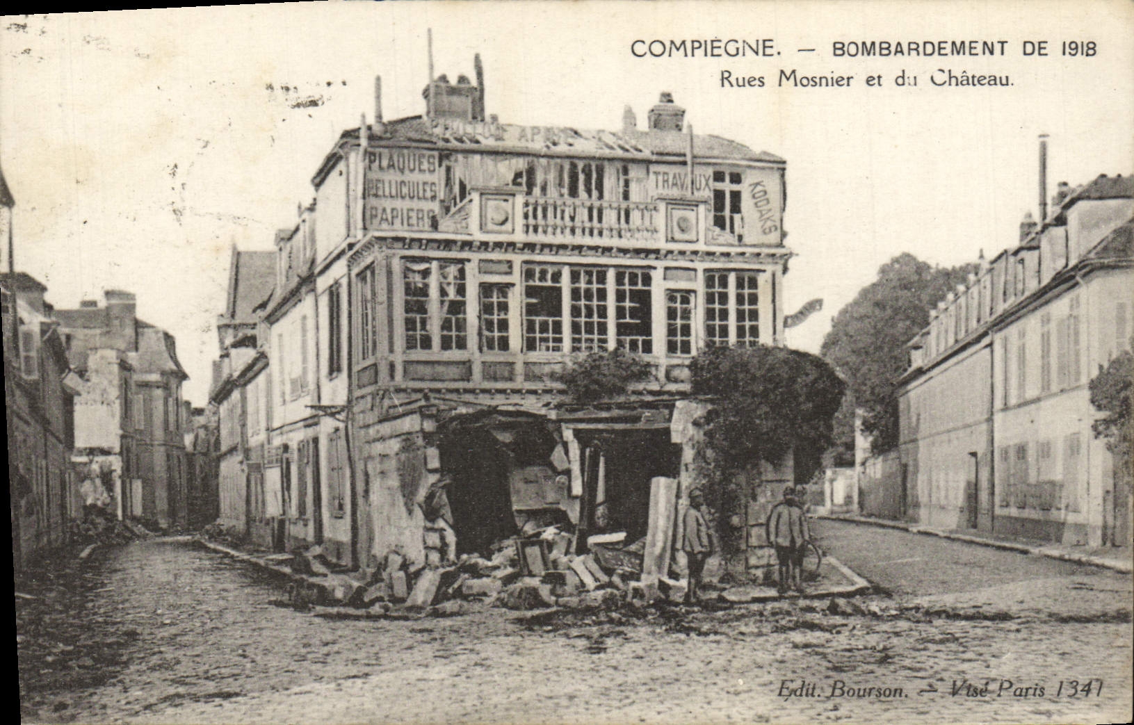 Calles de Mosnier del bombardeo de Compiegne de la POSTAL de la VENDIMIA y del castillo de Militaria