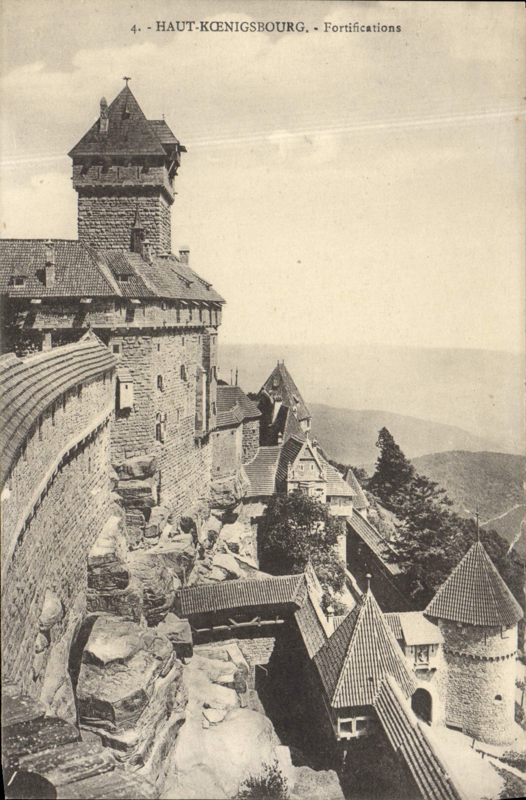 Fortalecimientos de Koenigsbourg de la POSTAL de la VENDIMIA altos