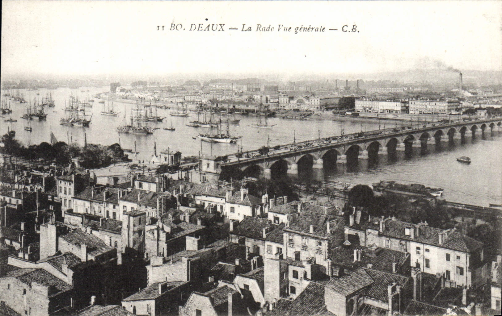 CPA Boudeaux La Rade Vue Generale Bateaux