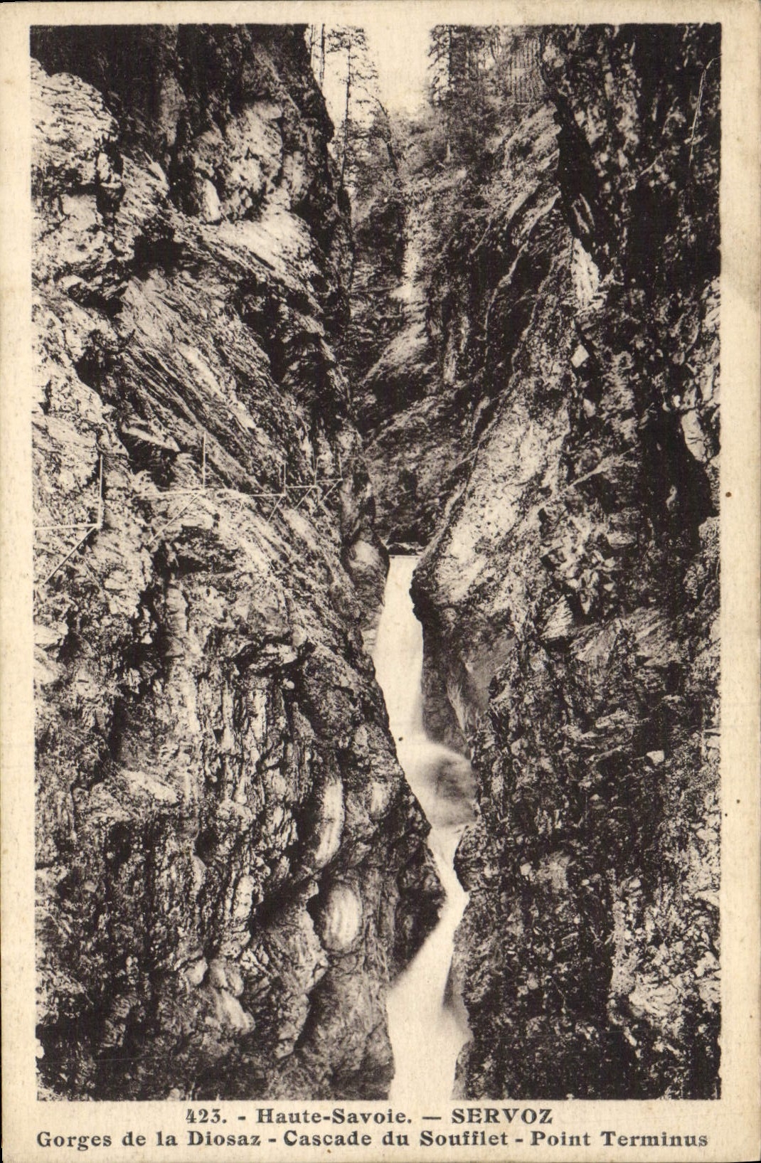 Gargantas de Servoz de la POSTAL de la VENDIMIA de las cascadas de Diosaz del término de los bramidos no