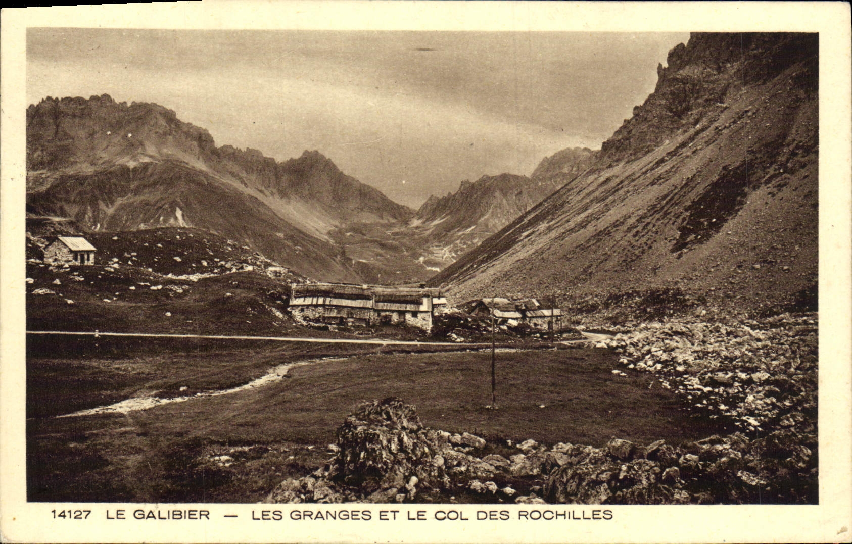 VINTAGE POSTCARD Galibier Barns And the Collar Of Rochilles