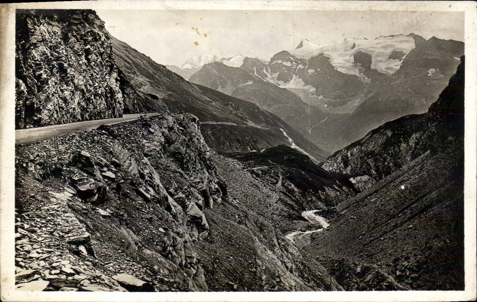 VINTAGE POSTCARD Road of the Collar of I' Iseran the Torrent