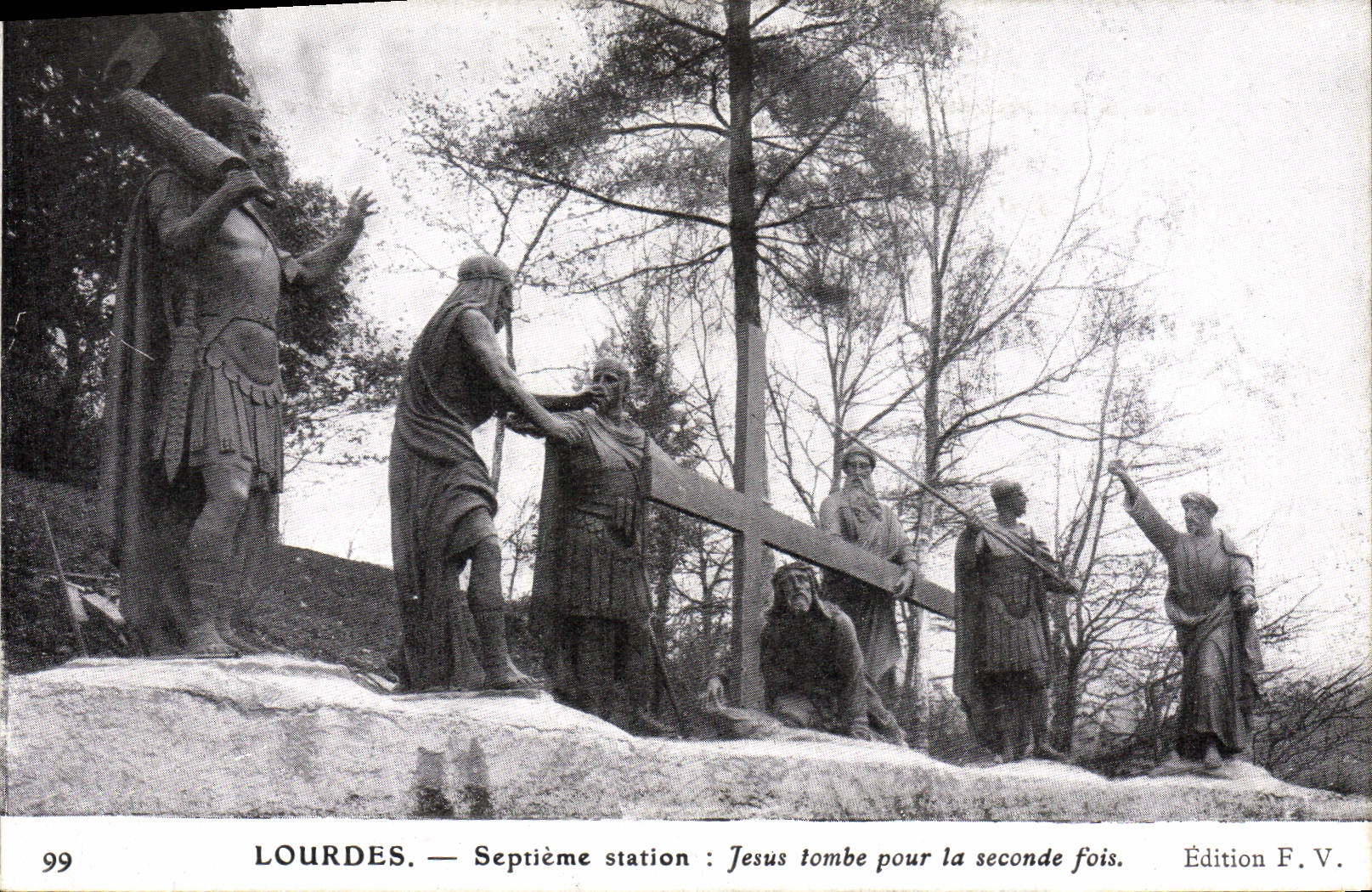 VINTAGE POSTCARD Lourdes Seventh Jesus Station falls for the Second Time
