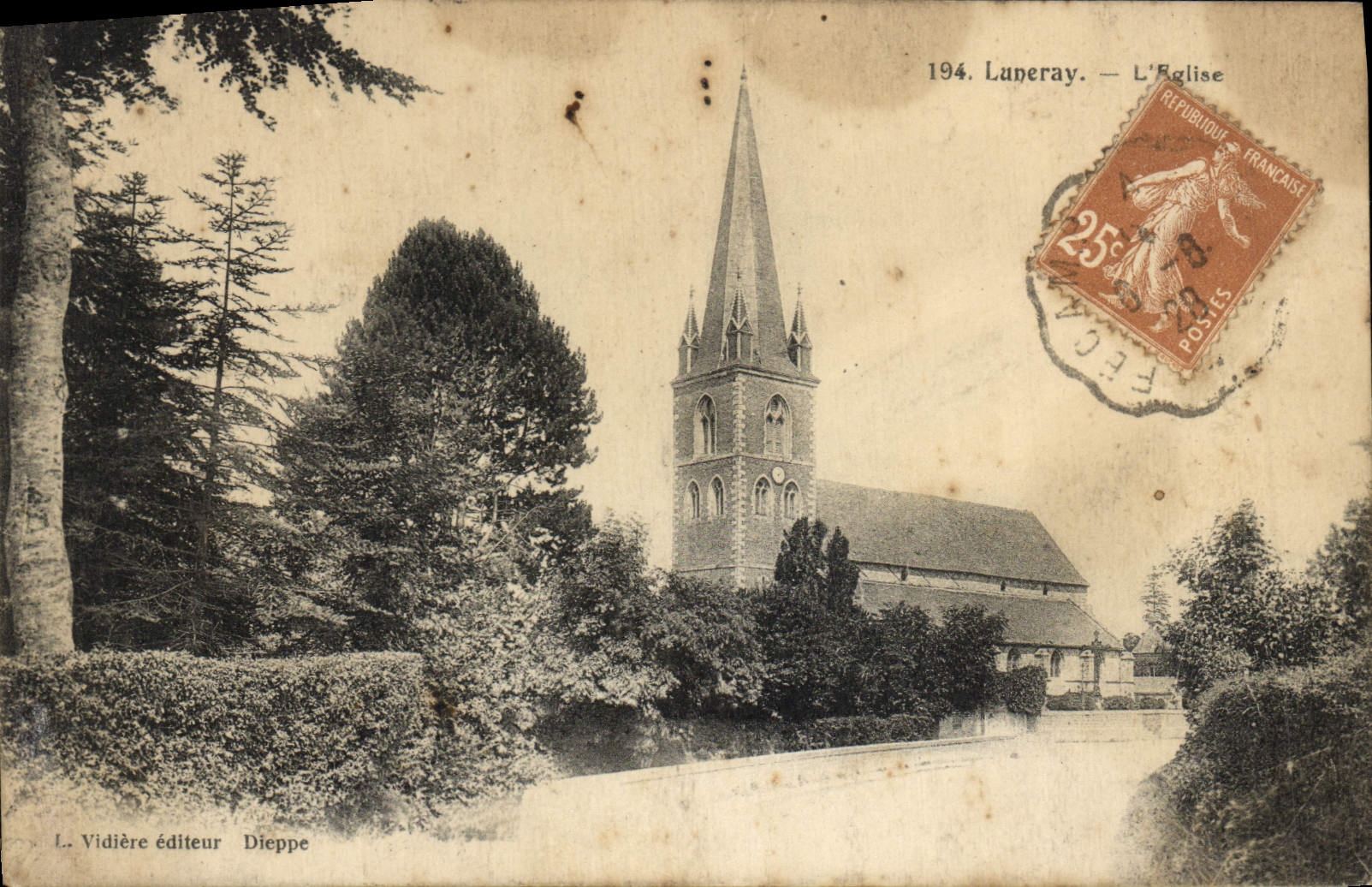 VINTAGE POSTCARD Luneray the Church