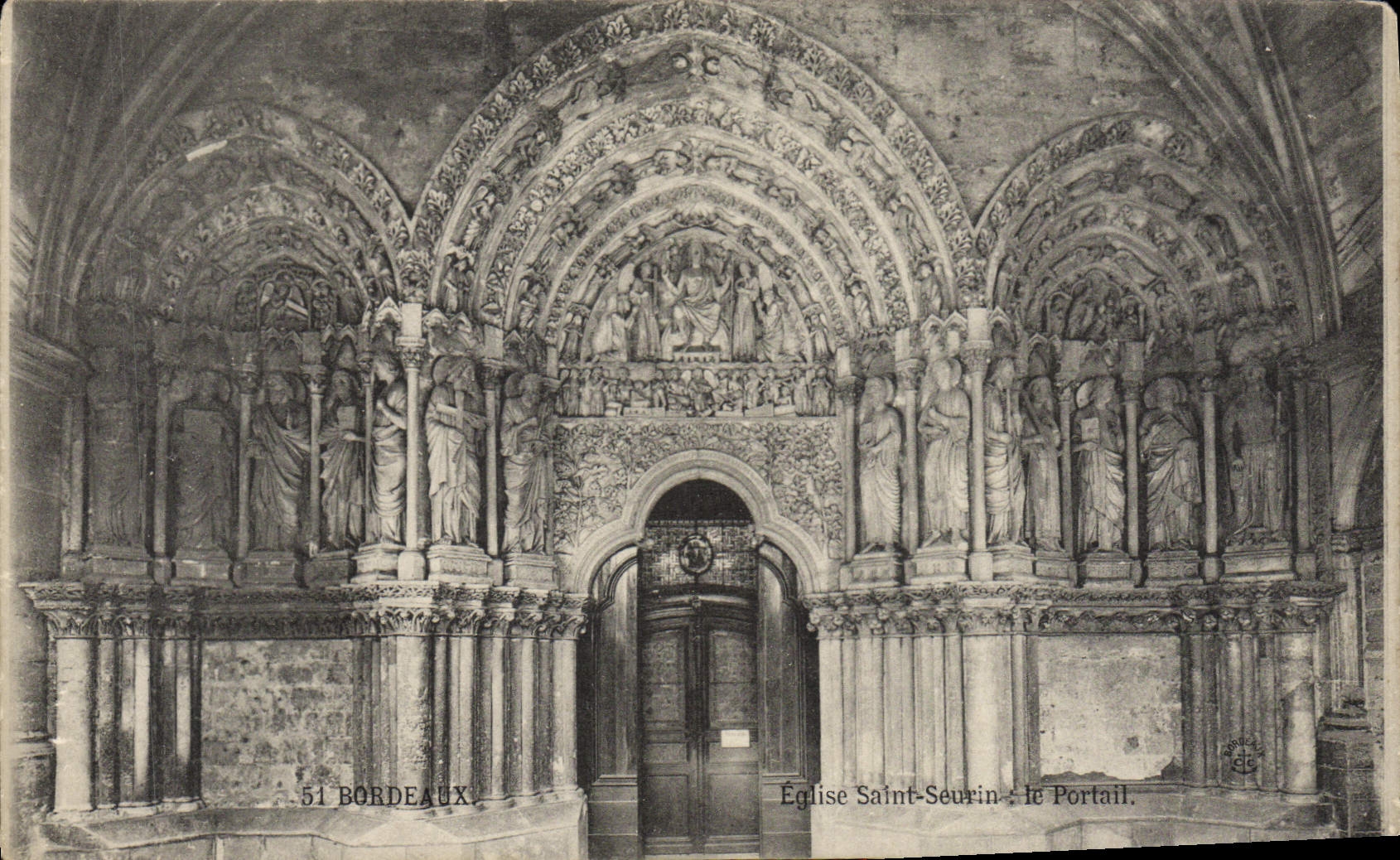 CPA Bordeaux Eglise Saint Seurin le Portail